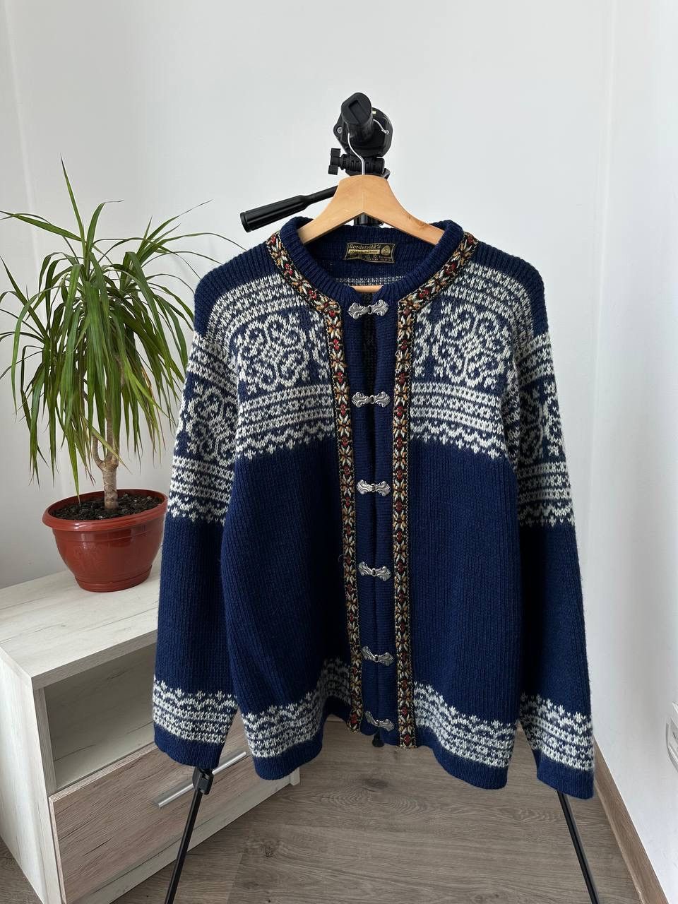 Vintage Vintage Nordsrikk Norway Wool Blue Cardigan Sweater Size US M / EU 48-50 / 2 - 13 Thumbnail