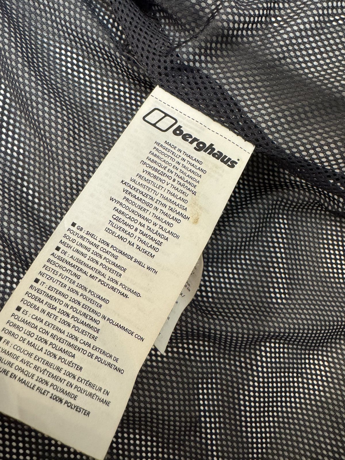Berghaus Berghaus AQ2 Waterproof Gorpcore Trekking Jacket size L Size US L / EU 52-54 / 3 - 13 Thumbnail