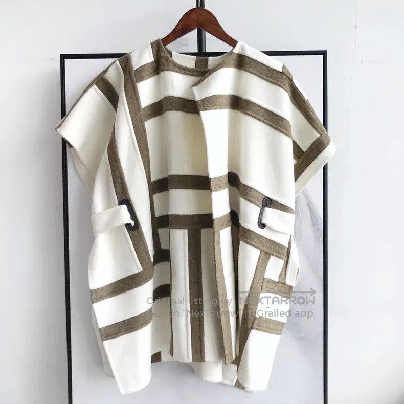 Hermes Hermes Geometric Pattern Cashmere Cloak Vest Size XXS / US 00 / IT 34 - 3 Thumbnail