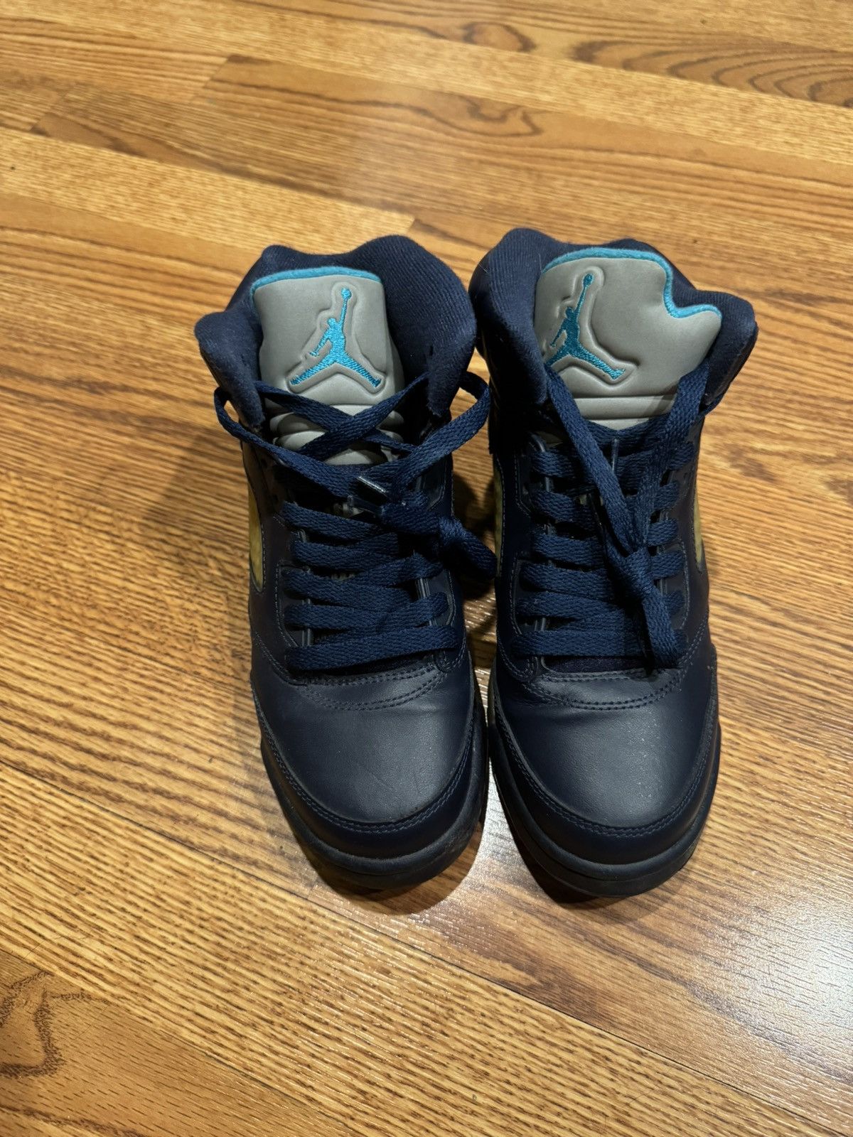 Jordan Brand Air Jordan v 5 blue Pre grape Size US 5 / EU 37 - 1 Thumbnail