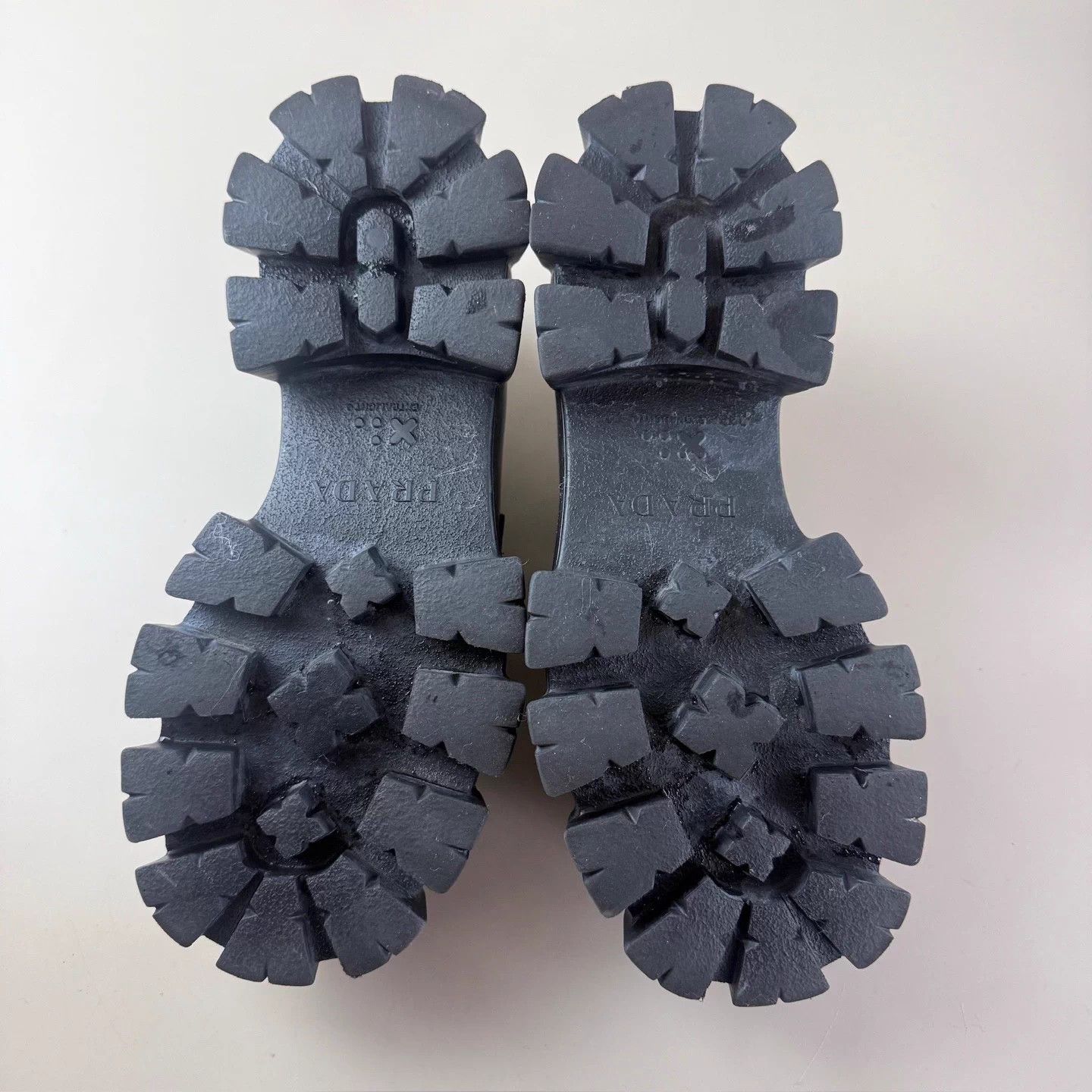 Prada Prada Black Triangle Logo Thick Sole Gear Shoes 39.5 95new Size US 8.5 / IT 38.5 - 6 Thumbnail