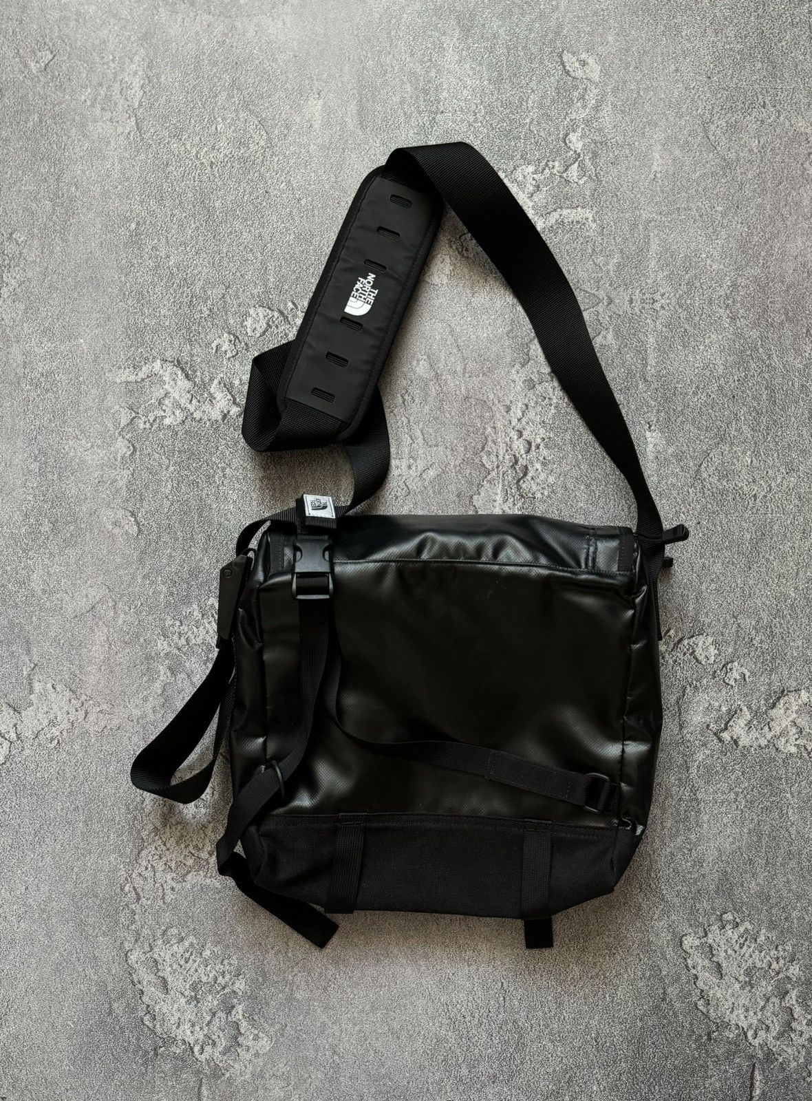 The North Face The north face TNF big logo shoulder bag 💼 outdoor Size ONE SIZE - 15 Thumbnail