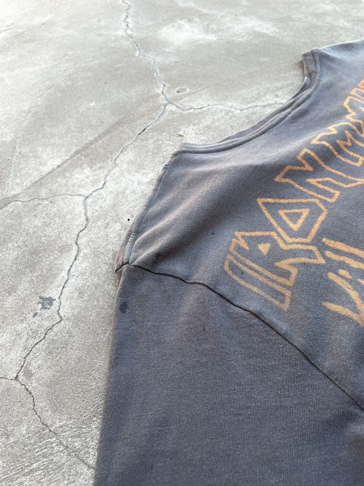 Iron Maiden by SWAG Distressed «Killers» 1984 Tour Embroidered T-Shirt Size US L / EU 52-54 / 3 - 12 Thumbnail