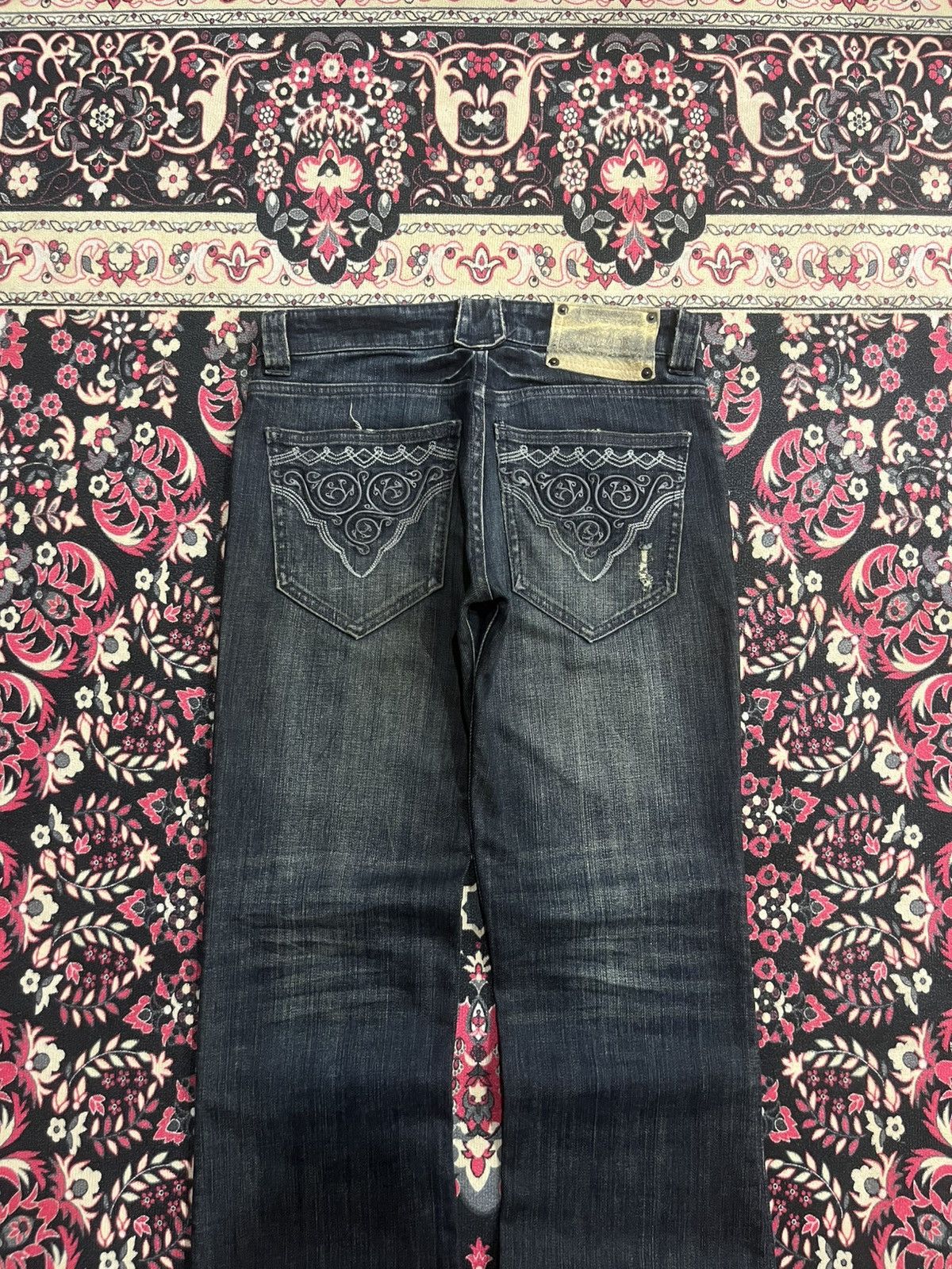 BUFFALO BOBS Vintage Buffalo Bobs Dark Washed Distressed Flare Jeans Size US 29 - 6 Thumbnail