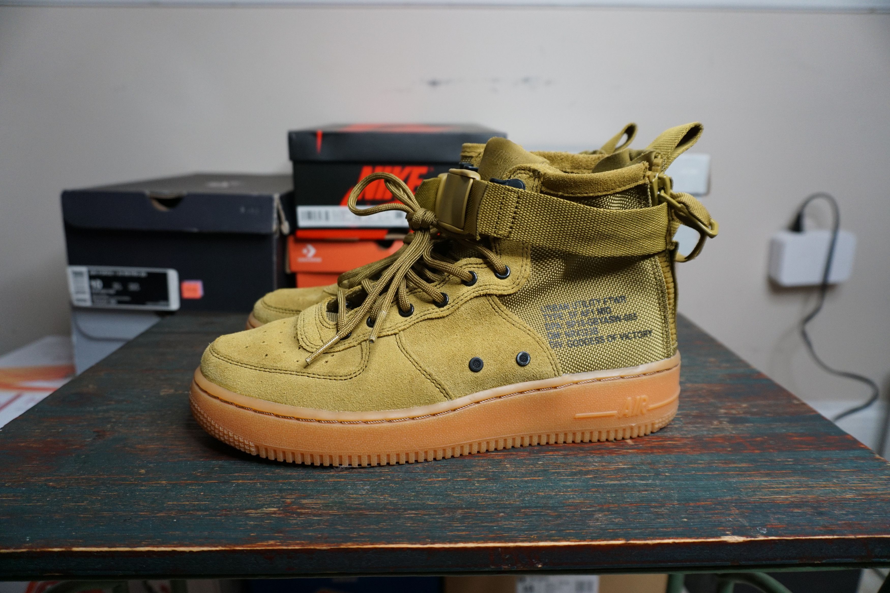 Nike sf air force 1 mid desert moss hotsell