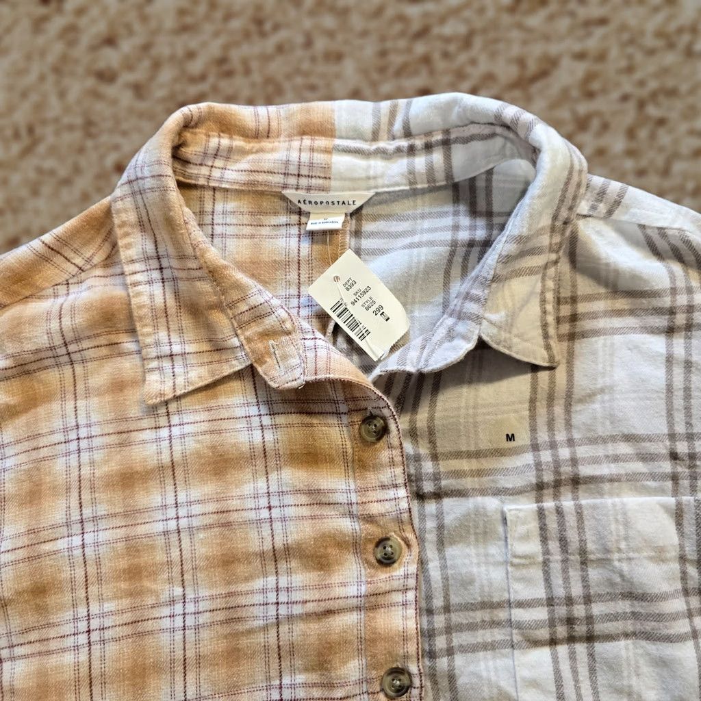 Aeropostale Aeropostale Top Women Medium Beige Tan Plaid Flannel Cropped Button Up Shirt Size M / US 6-8 / IT 42-44 - 1 Thumbnail