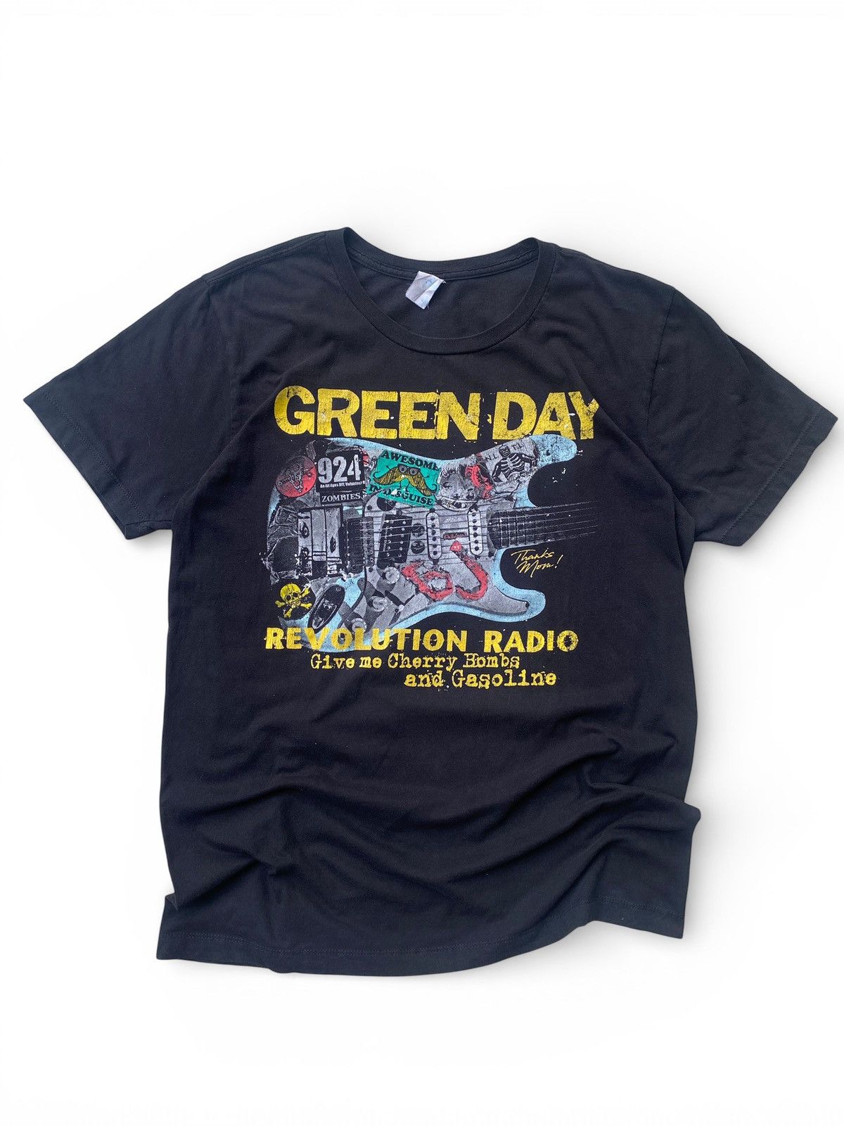 Band Tees Green Day Revolution Radio Guitar Graphic Tee Black M Fit Size US M / EU 48-50 / 2 - 1 Thumbnail