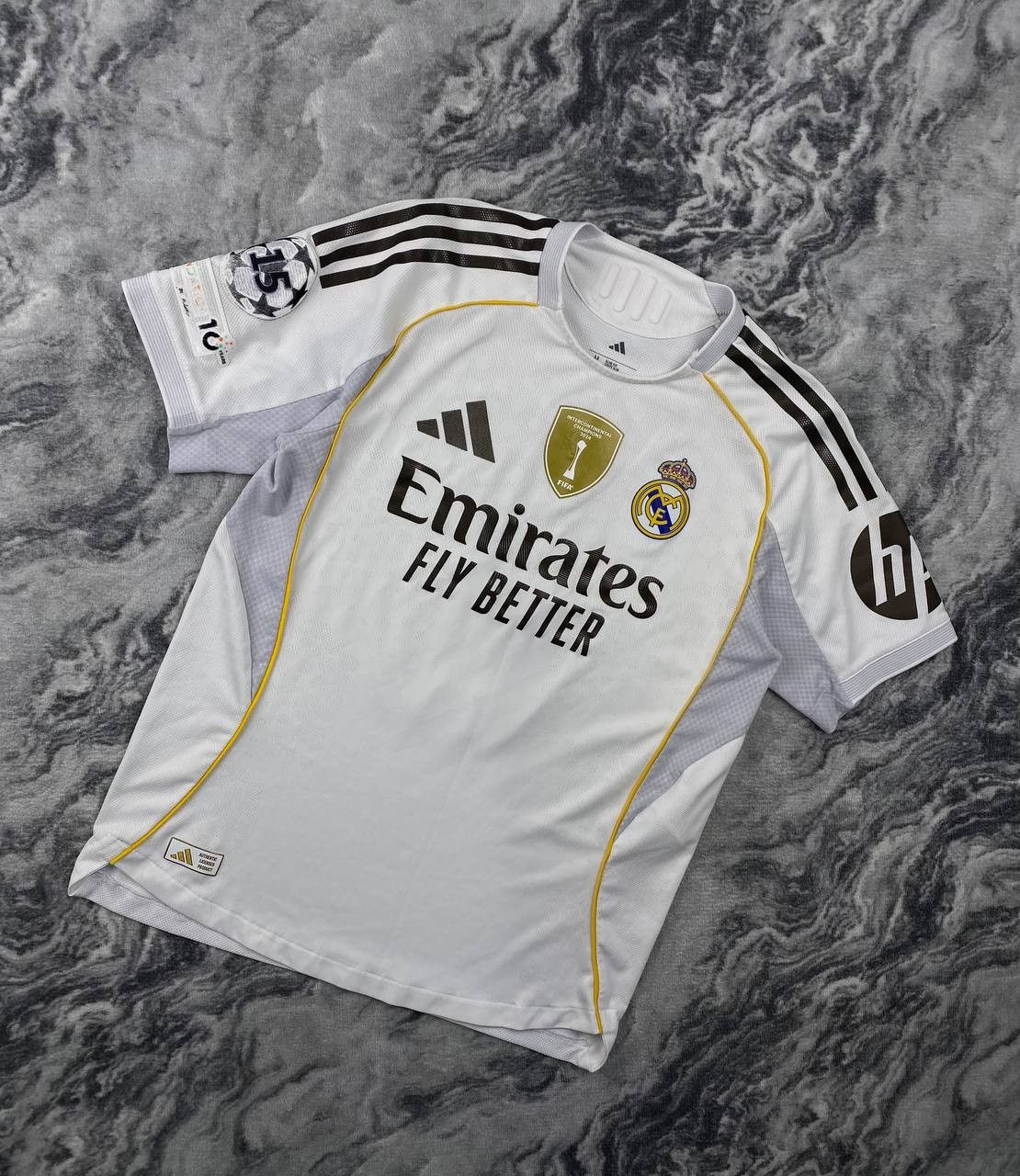 Adidas adidas Real Madrid 2025 2026 Valverde #8 Home V2 Jersey Size US M / EU 48-50 / 2 - 3 Thumbnail