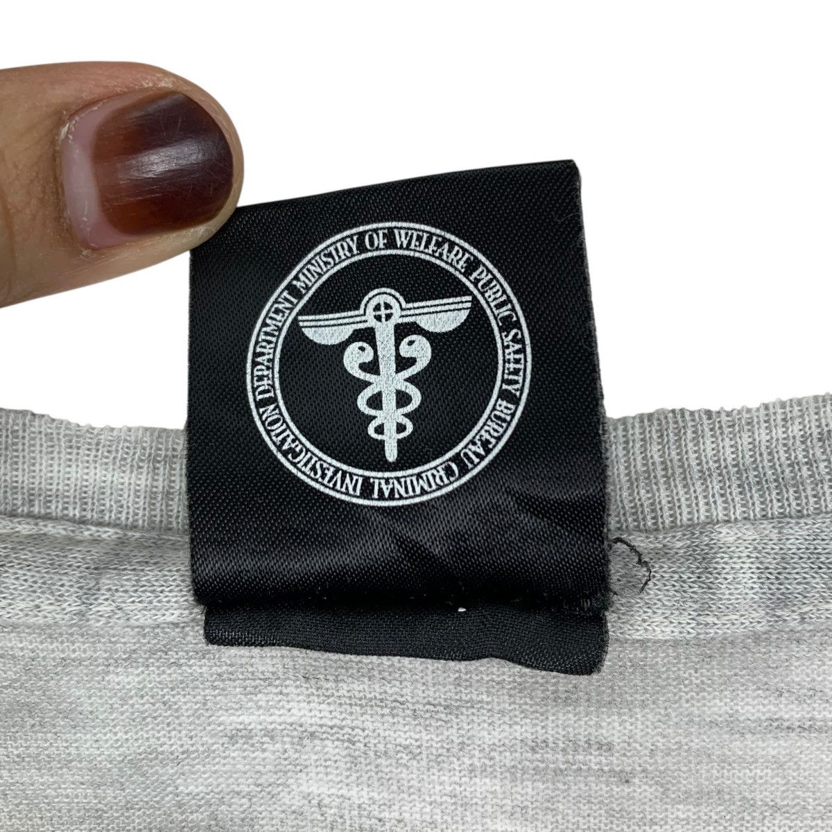 Vintage PSYCHO PASS Ministry Of Welfare AnimeSpinal Cigarettes Shirt Size US M / EU 48-50 / 2 - 8 Thumbnail
