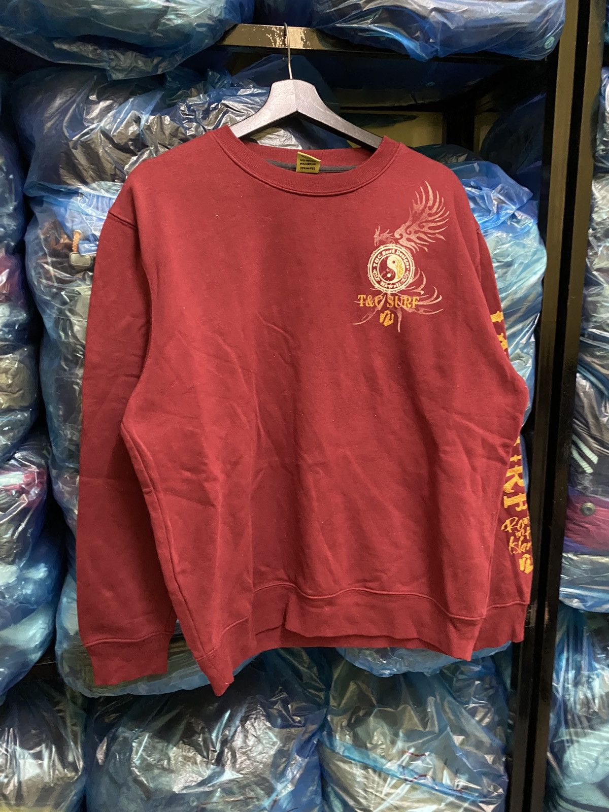 Vintage Vintage Y2K T&C Surf Hawaii Maroon Sweatshirt Crewneck Size US L / EU 52-54 / 3 - 4 Thumbnail