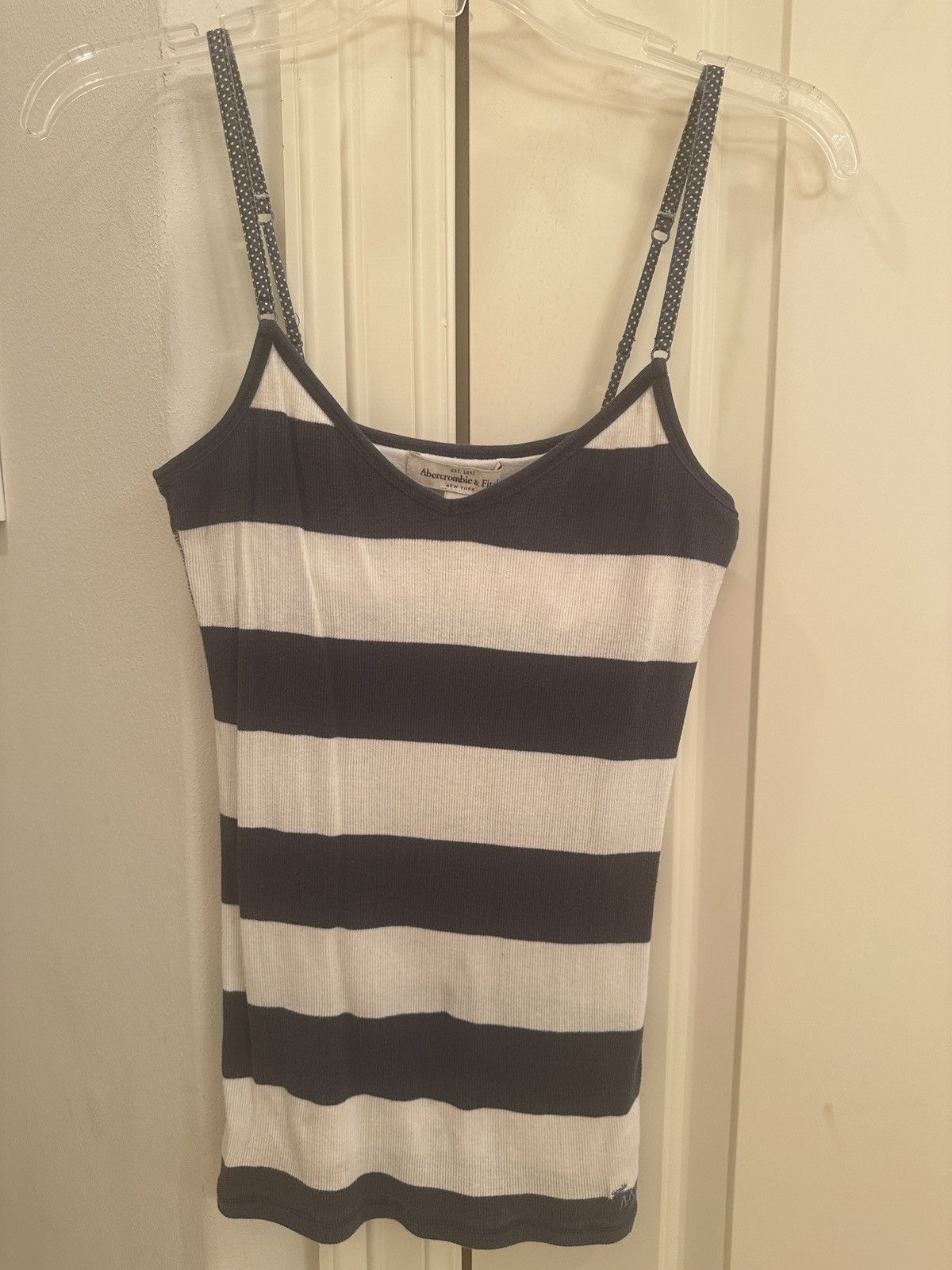 Abercrombie & Fitch Women’s Abercrombie & Fitch Navy & White Striped Tank Top, L Size L / US 10 / IT 46 - 1 Thumbnail
