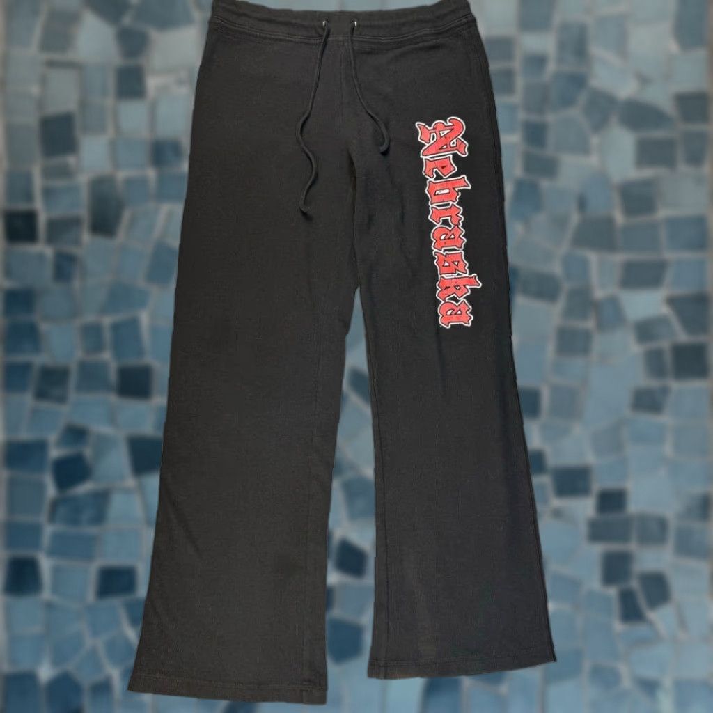 NCAA VINTAGE Huskers Sweatpants Women's XL Bootcut Nebraska Football Waffle Y2K Vintage Nike? Size 40" / US 18 - 1 Thumbnail