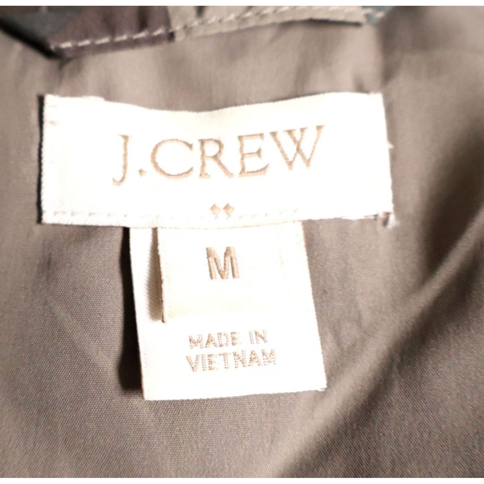 J.Crew J.Crew Vest Women's Medium Green Camouflage Down Puffer Zip Up Quilted Insulated Full Zip Pockets Stand-Up Collar Lightweight Casual Size M / US 6-8 / IT 42-44 - 3 Thumbnail