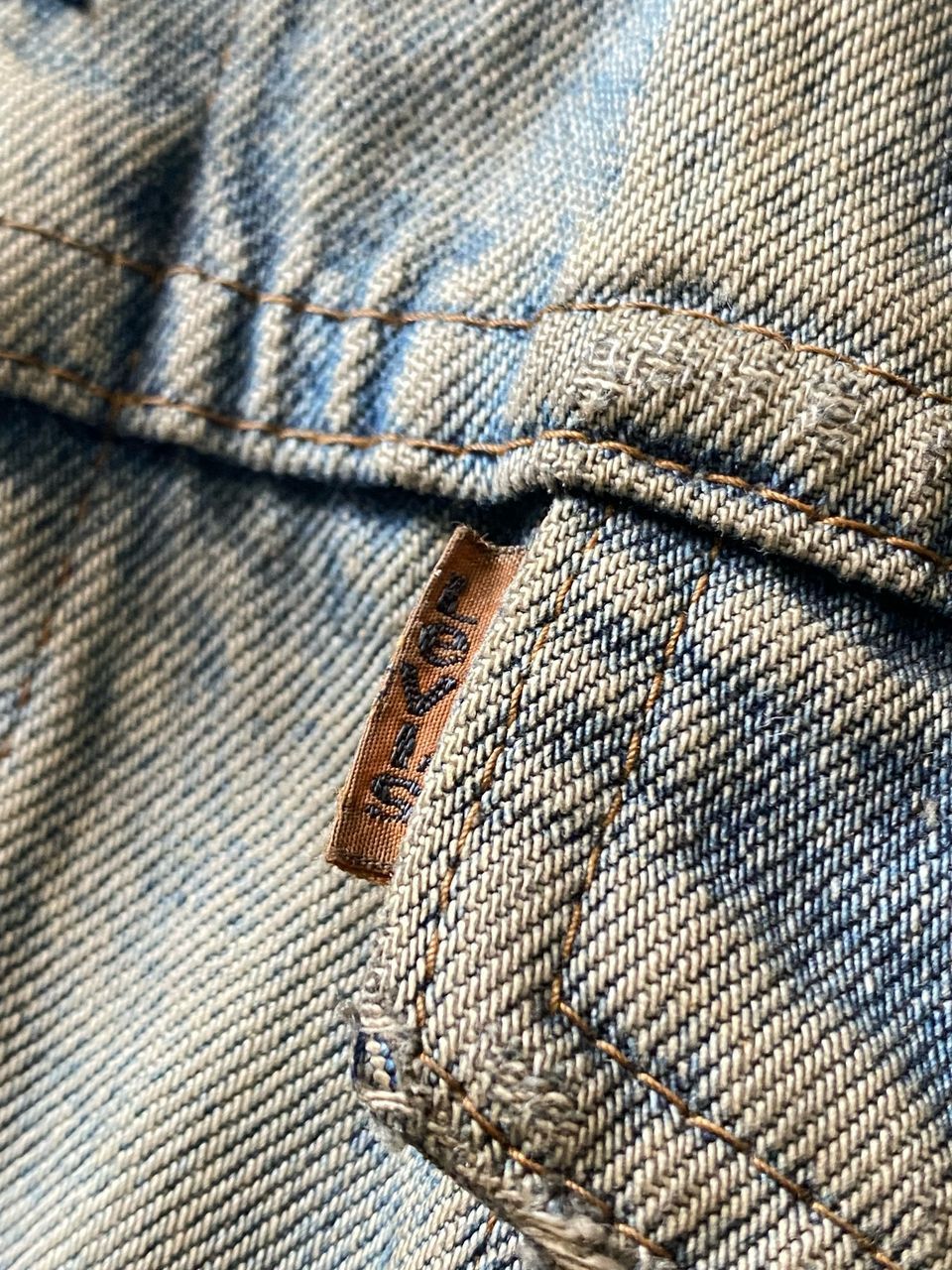 Levi's × Vintage Vintage Levis Distressed Denim Vest Jacket Size US M / EU 48-50 / 2 - 4 Thumbnail