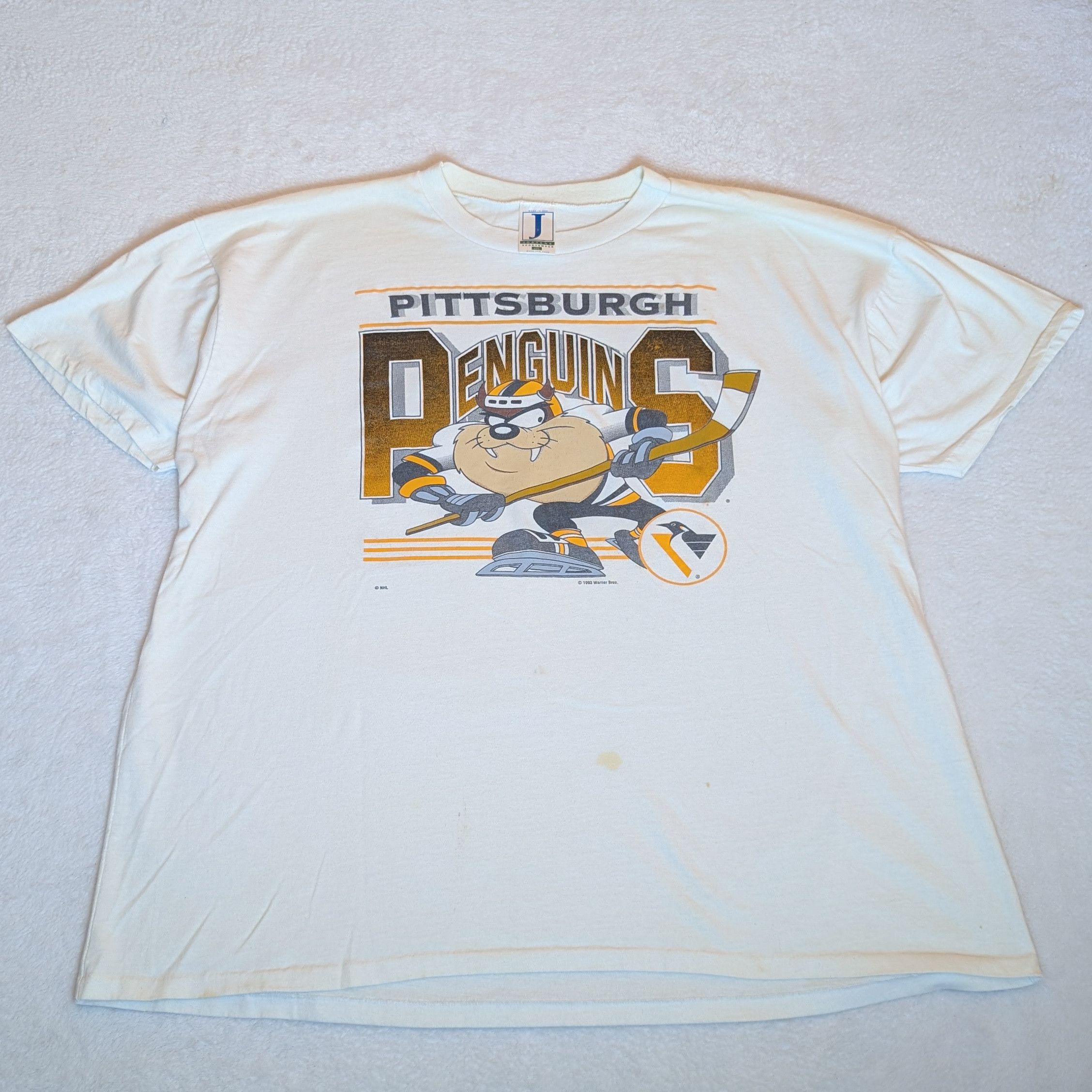 Vintage Vintage 1993 Penguins Taz Tee Size US XXL / EU 58 / 5 - 1 Thumbnail