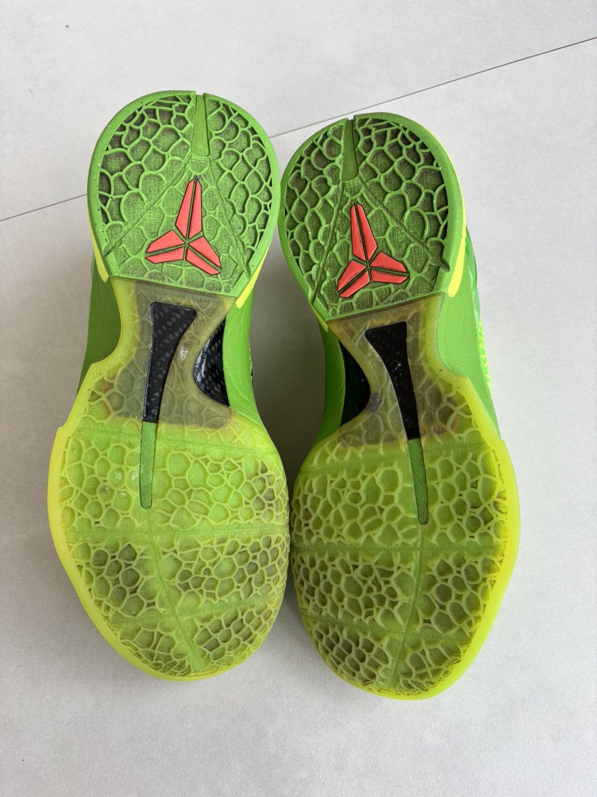 Nike Kobe 6 Proto Grinch 2020 Size US 10 / EU 43 - 7 Thumbnail