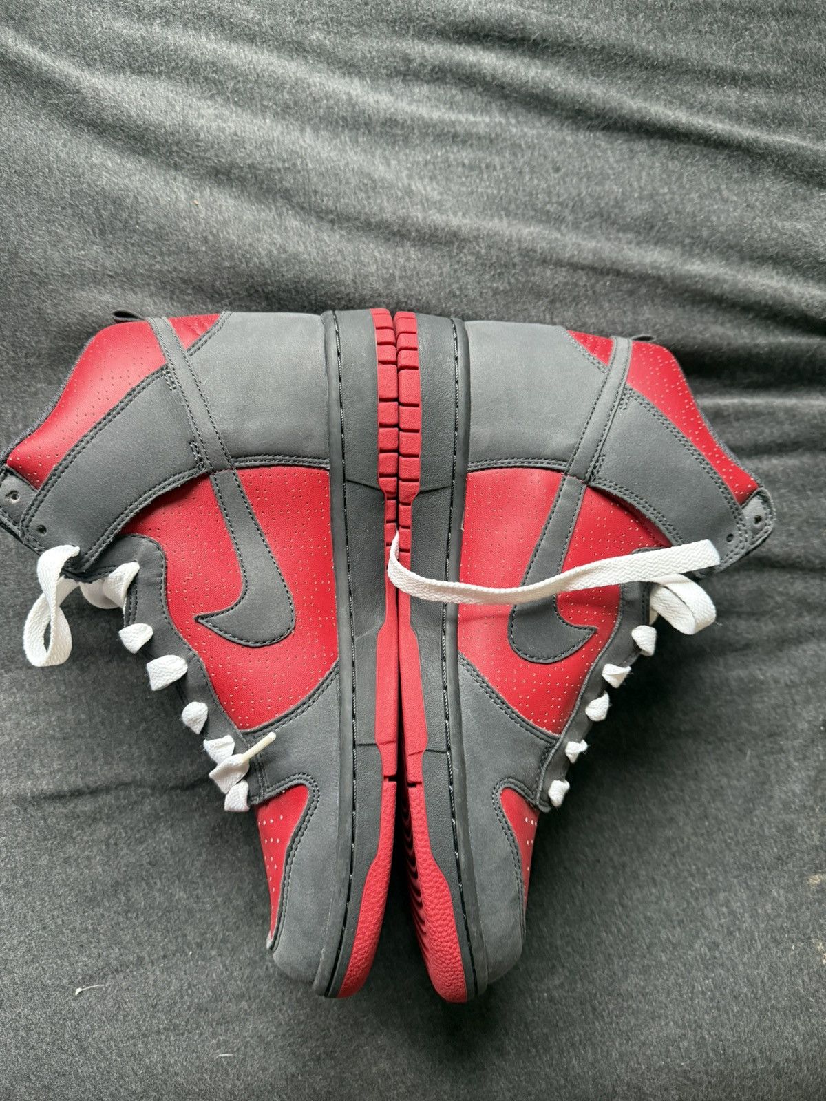 Nike 2009 Nike Dunk High Ultraman Red Size US 9.5 / EU 42-43 - 2 Thumbnail