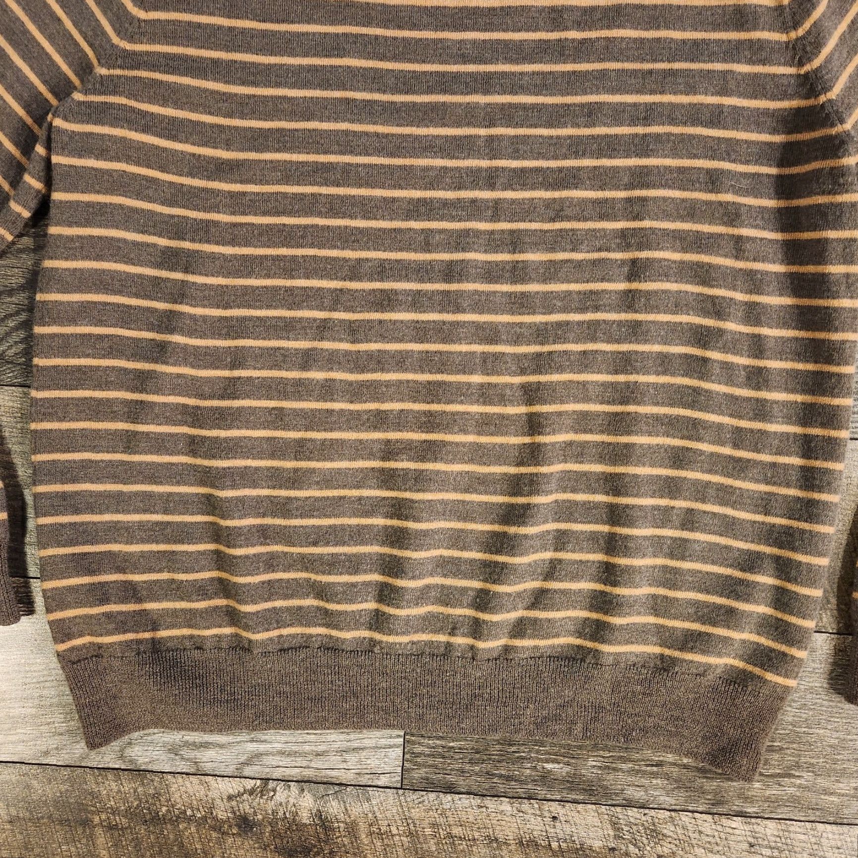 J.Crew J.CREW Mens Merino Wool Sweater Size Large Gray Striped V-Neck Pullover Sweater Mens Slim Knit Wool Fall Winter Navy Gray Size US L / EU 52-54 / 3 - 7 Thumbnail