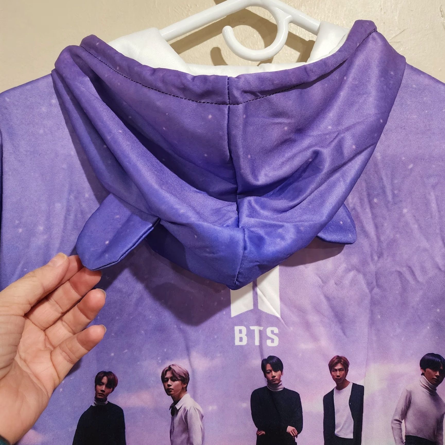 Pinko VINTAGE NWOT BTS Band Purple Pink Long Sleeve Hoodie Sweatshirt Ears Polyester Sz S Size US S / EU 44-46 / 1 - 7 Thumbnail
