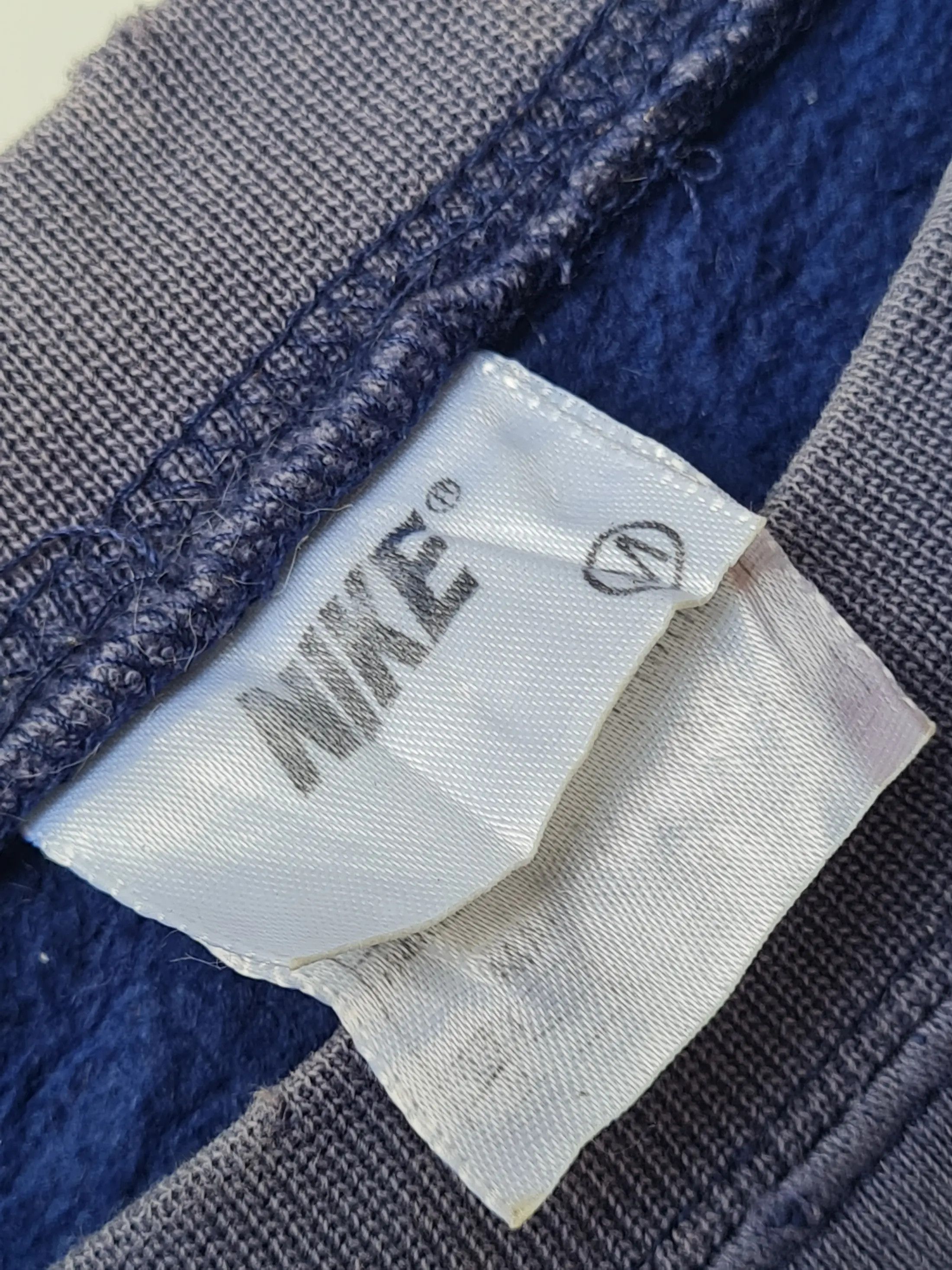 Nike Vtg 90s Nike Sun Faded - Big Logo Sweat Size US M / EU 48-50 / 2 - 8 Thumbnail