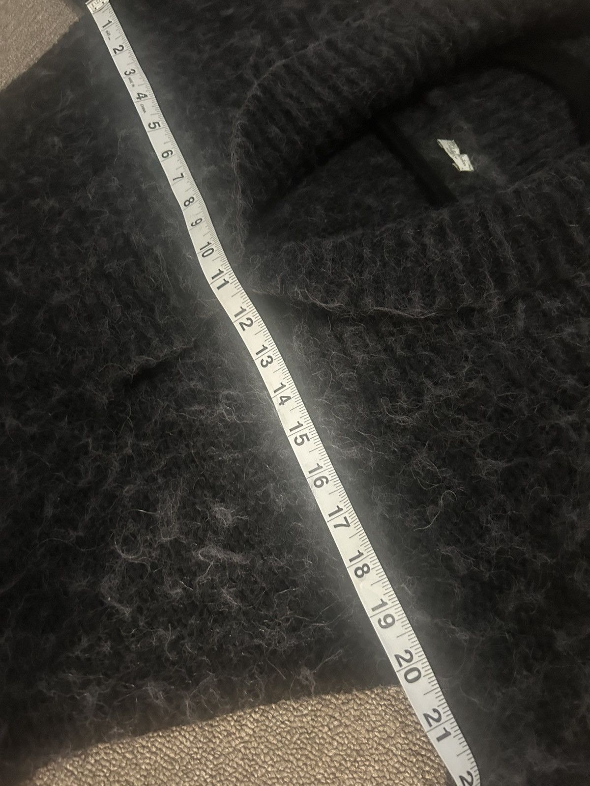 Aritzia Talula Babaton Wool/Alpaca, Sz M, V Neck Long Sleeve Sweater Size M / US 6-8 / IT 42-44 - 8 Thumbnail