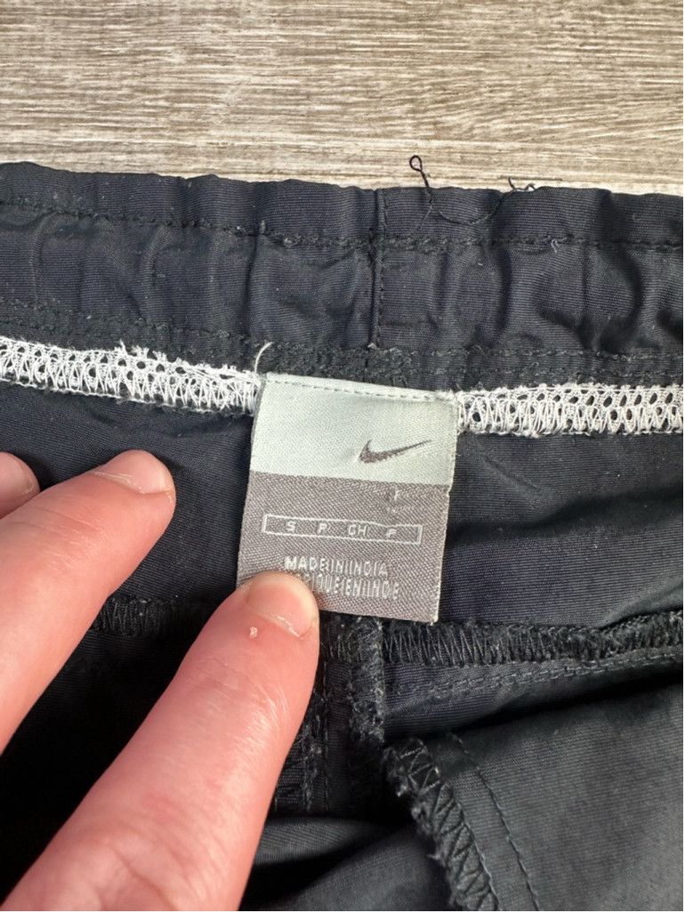 Nike Vintage Y2K Nike Shorts Black 32 waist Size US 32 / EU 48 - 7 Thumbnail