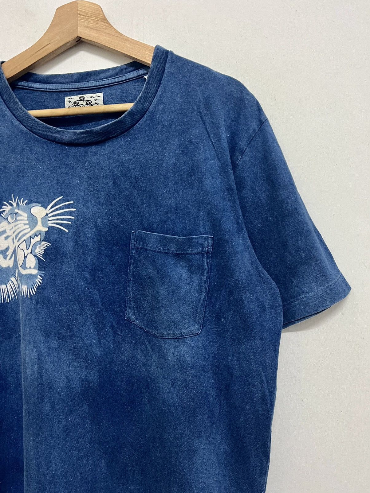 Japanese Brand × Okura × Vintage Vintage Okura Tiger Single Pocket Tee Size US L / EU 52-54 / 3 - 5 Thumbnail