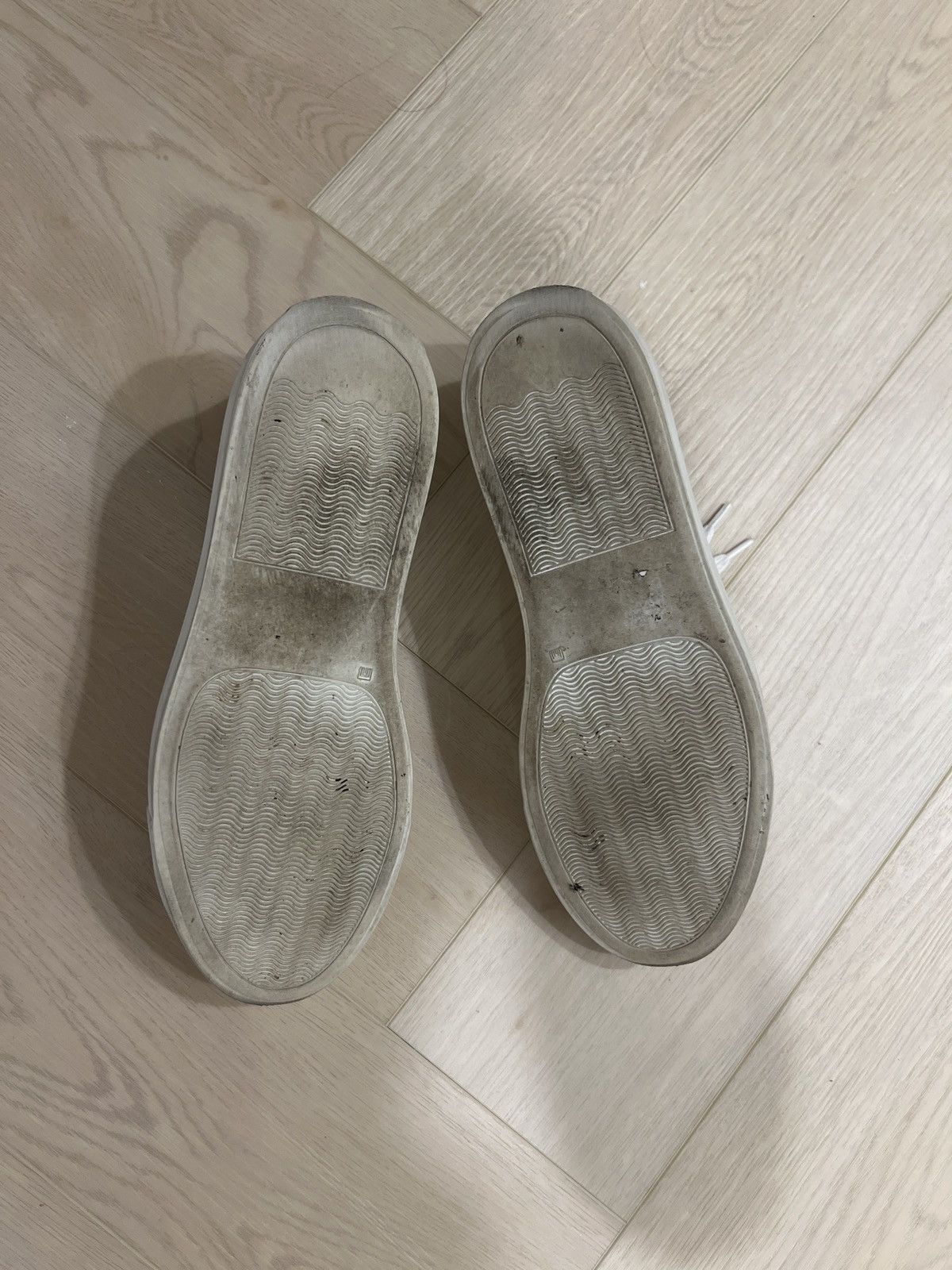 Common Projects Common Projects Leather Sneakers Size US 7 / IT 37 - 10 Thumbnail