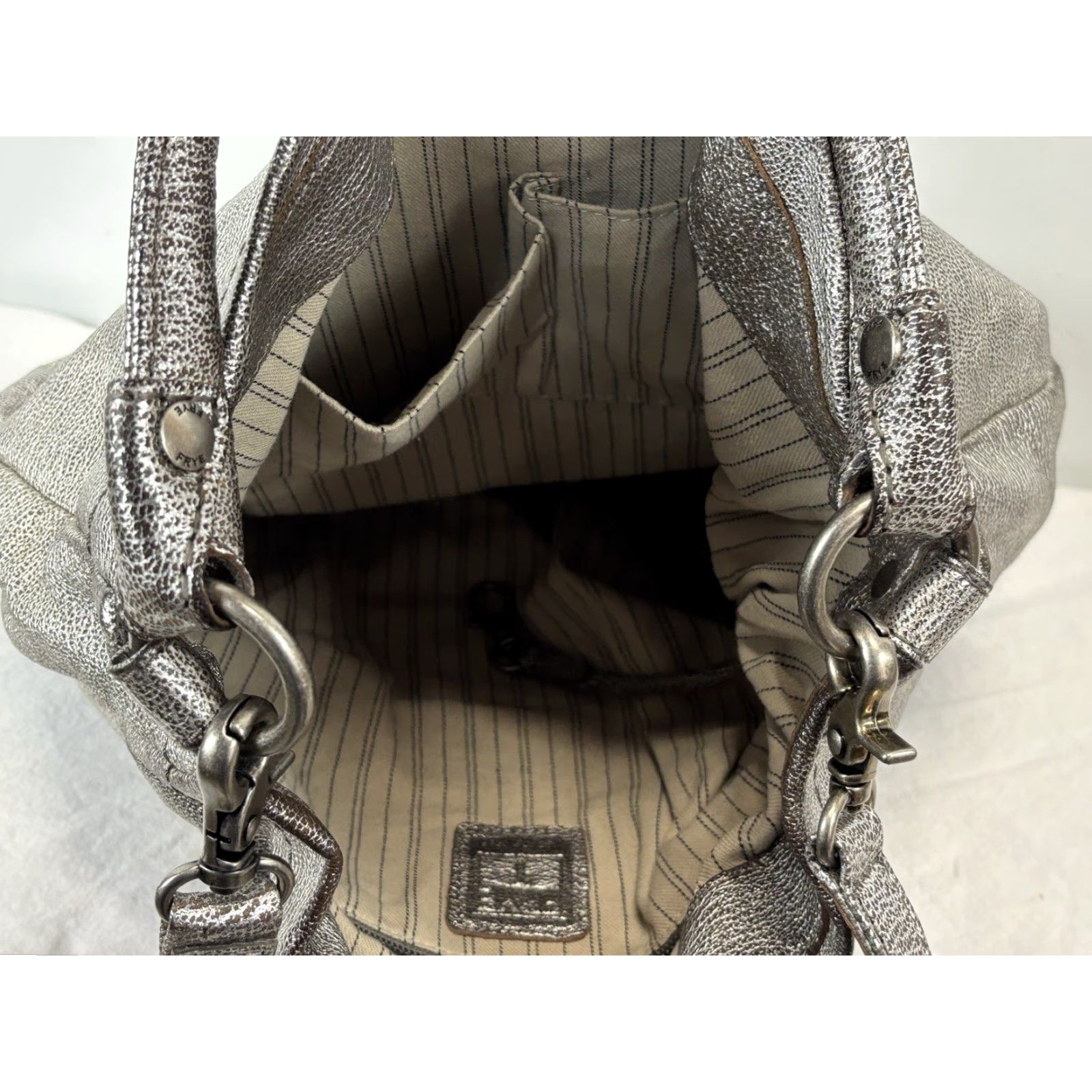 Frye Frye Melissa Hobo Bag Silver Leather Magnetic Top Handle Purse Women Medium Size M / US 6-8 / IT 42-44 - 6 Thumbnail