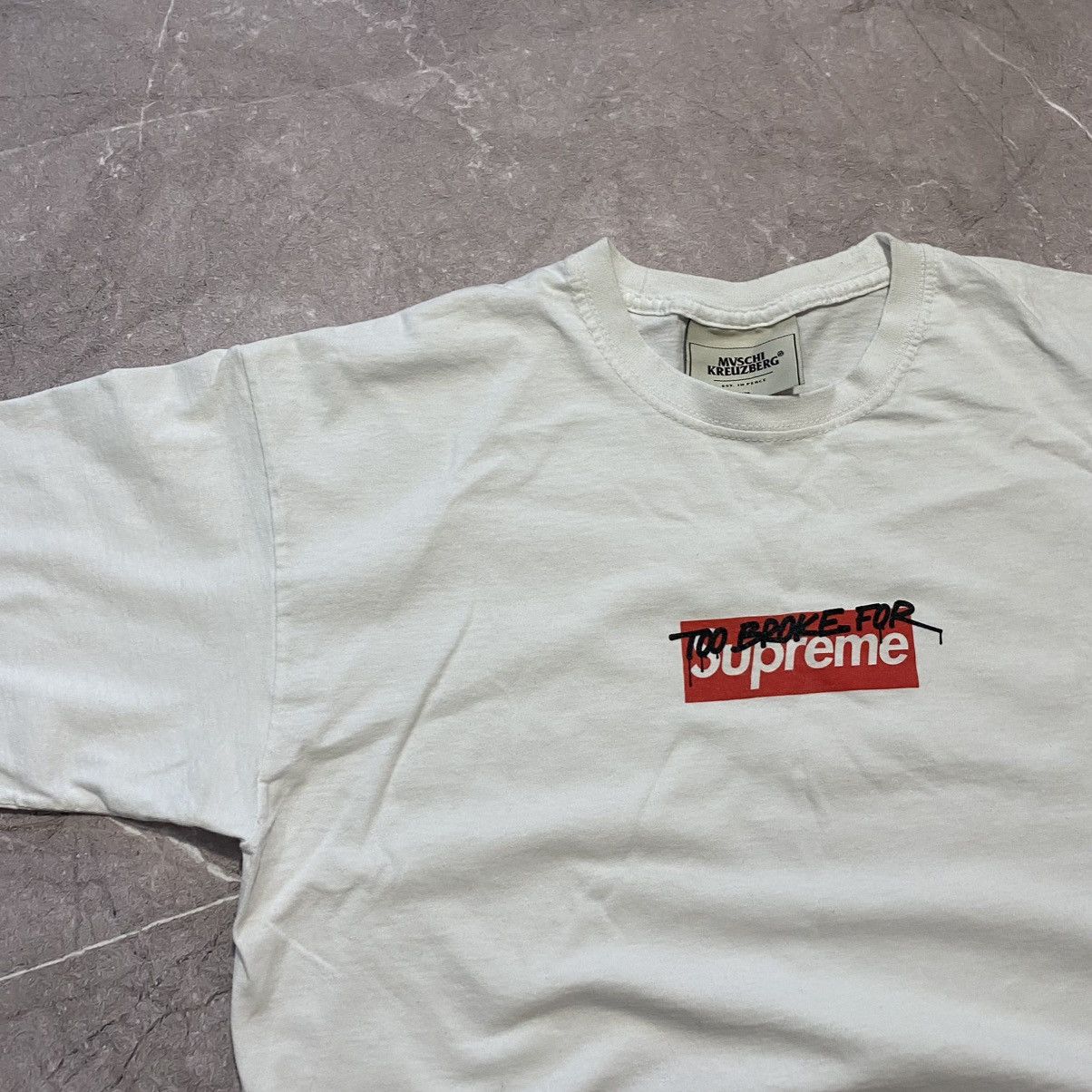Supreme SUPREME MUSCHI KREUZBERG CENTER LOGO TEE STREETWEAR Size US M / EU 48-50 / 2 - 3 Thumbnail