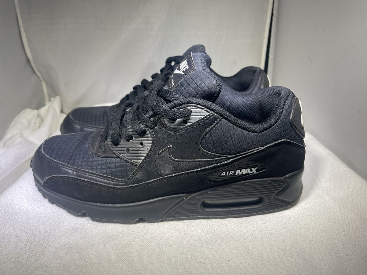 Nike PreOwned Nike Air Max 90 Essential Sneaker Men's 10 Black | Grailed