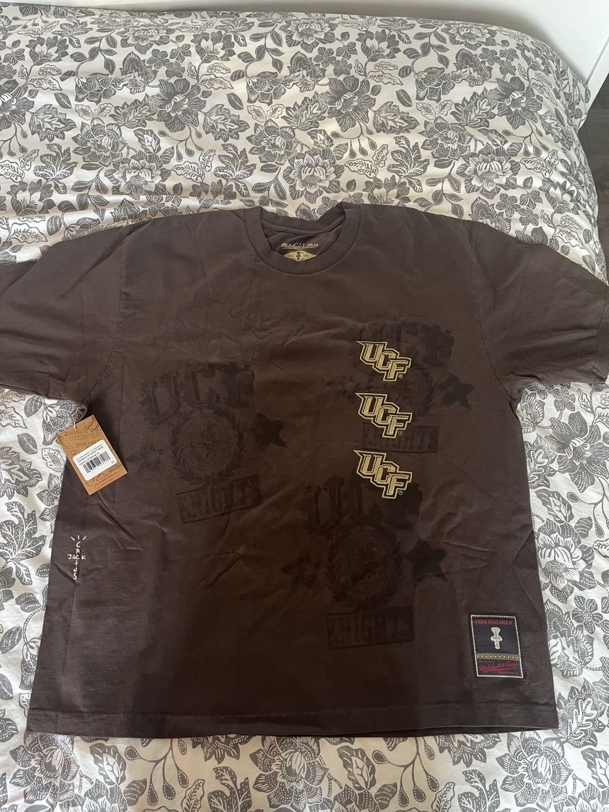 Mitchell & Ness × Travis Scott Travis Scott x Mitchell & Ness UCF T-Shirt Size US XXL / EU 58 / 5 - 1 Thumbnail