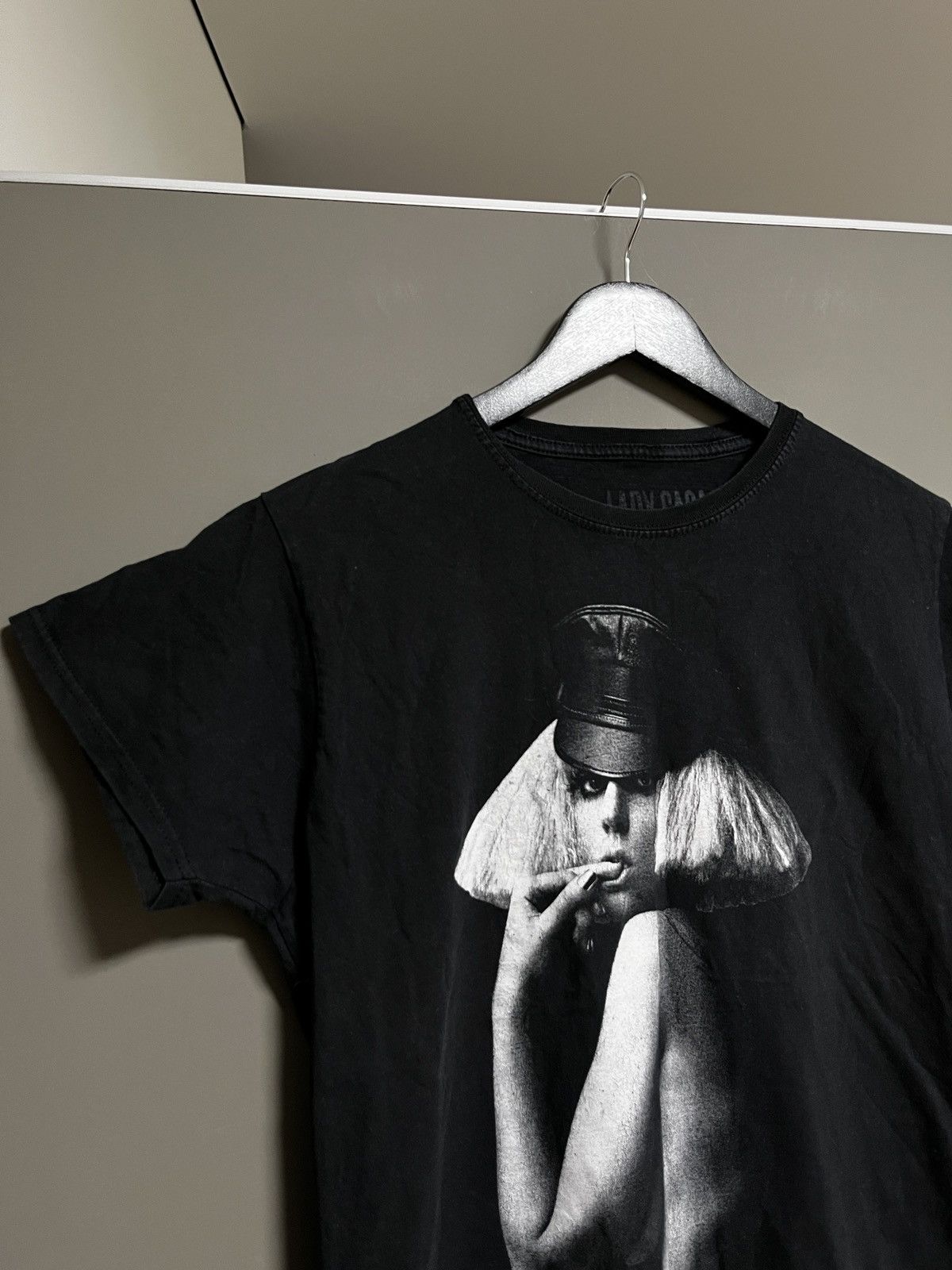 Band Tees Lady Gaga Portrait Black T-shirt Size US L / EU 52-54 / 3 - 4 Thumbnail