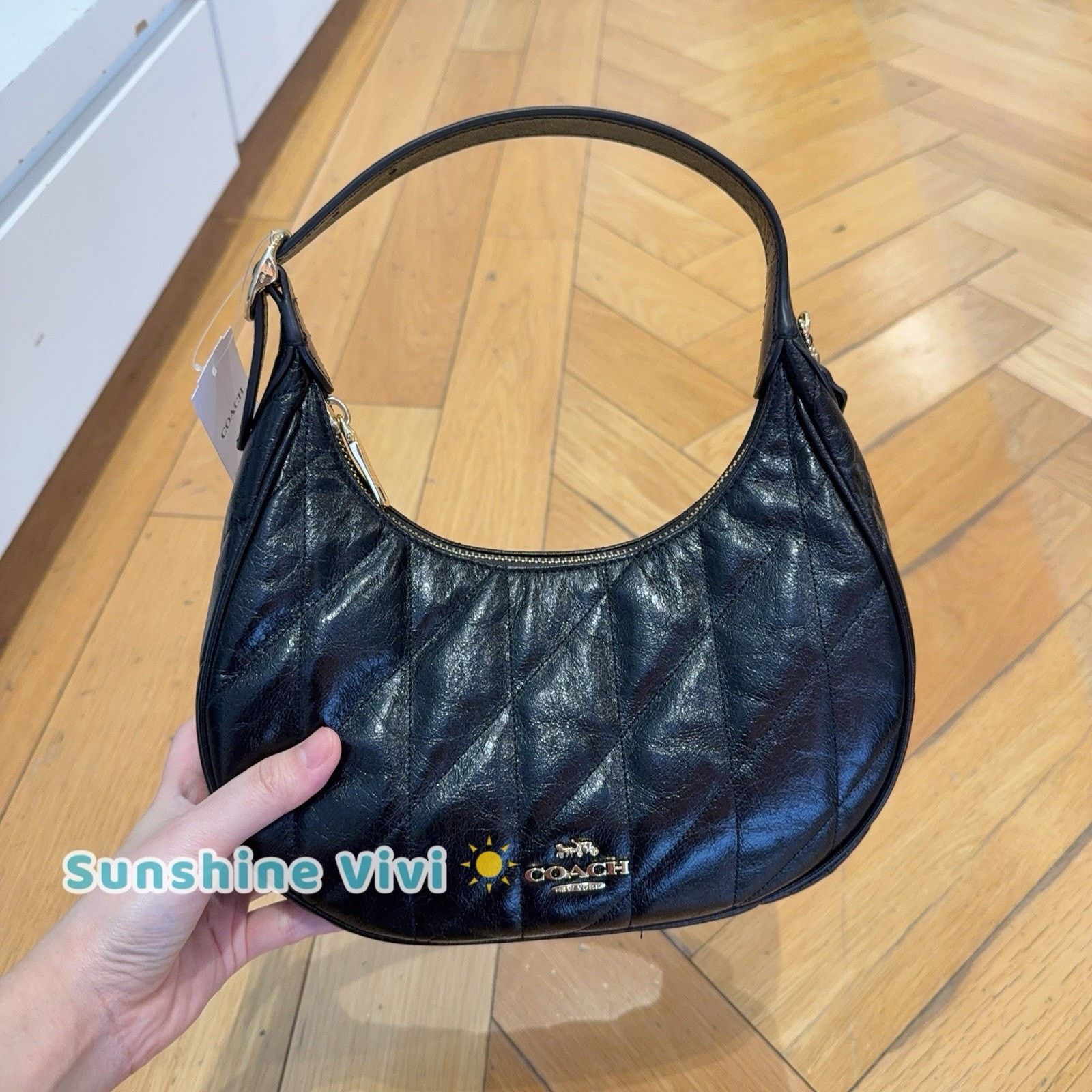 Coach NWT Coach Emily Shoulder Bag Gold/Black CDX21 leather Size ONE SIZE - 1 Thumbnail