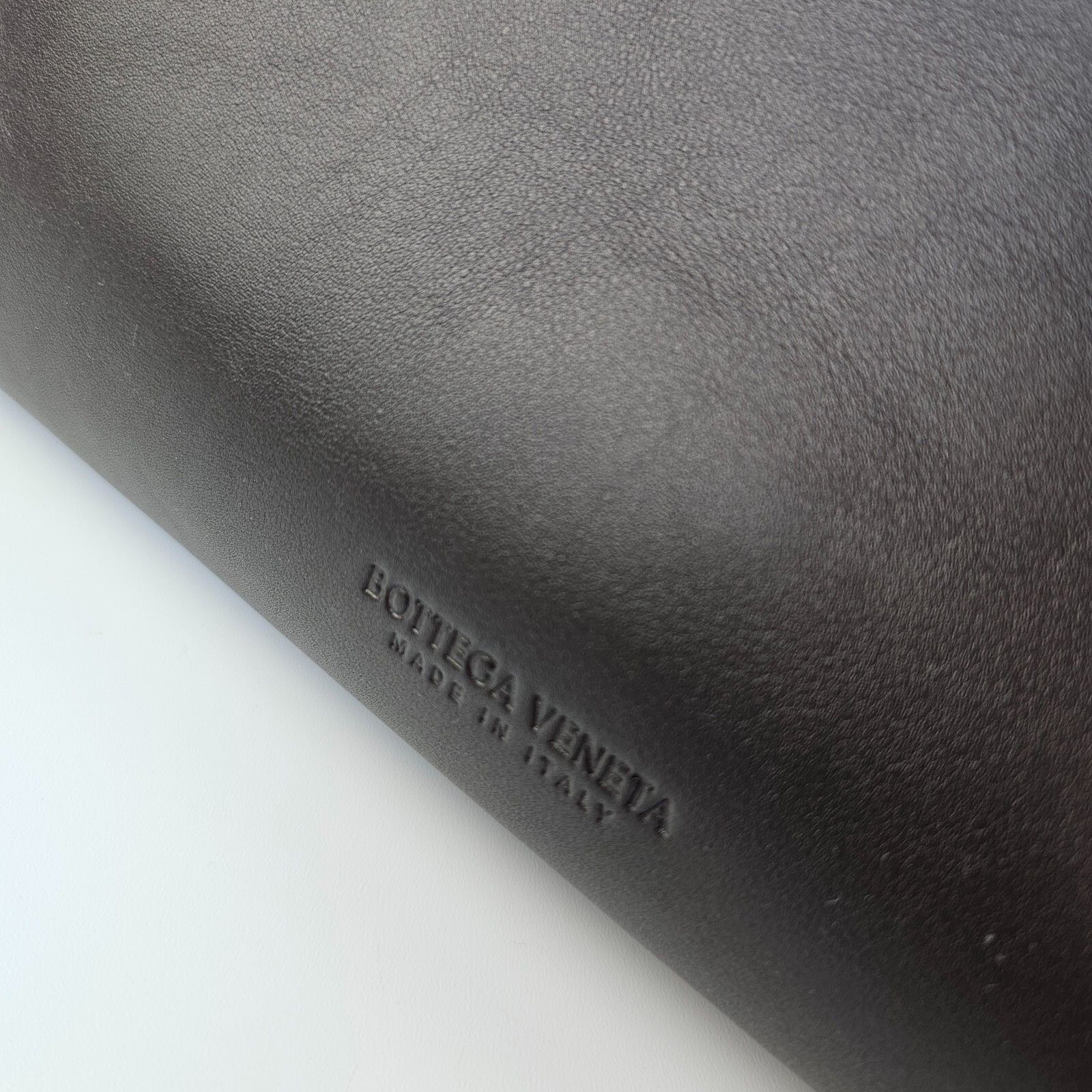Bottega Veneta BOTTEGA VENETA Andiamo Medium $5700 Fondant Silky Leather To Size ONE SIZE - 4 Thumbnail