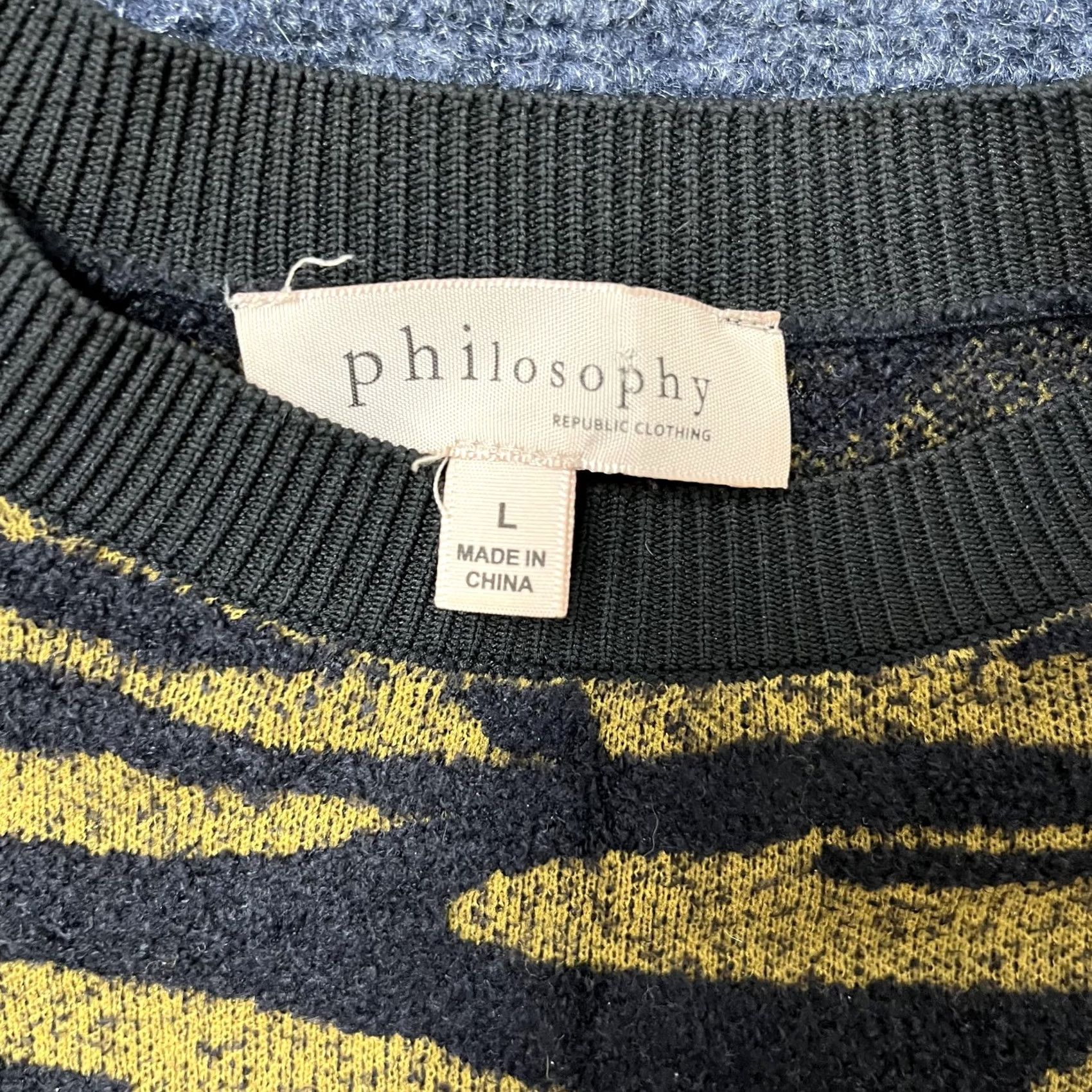 Vintage Philosophy Republic Clothing Sweater Womens Large Yellow Black Tiger Stripe Crew Neck Pullover Knit Long Sleeve Animal Print Size L / US 10 / IT 46 - 2 Thumbnail
