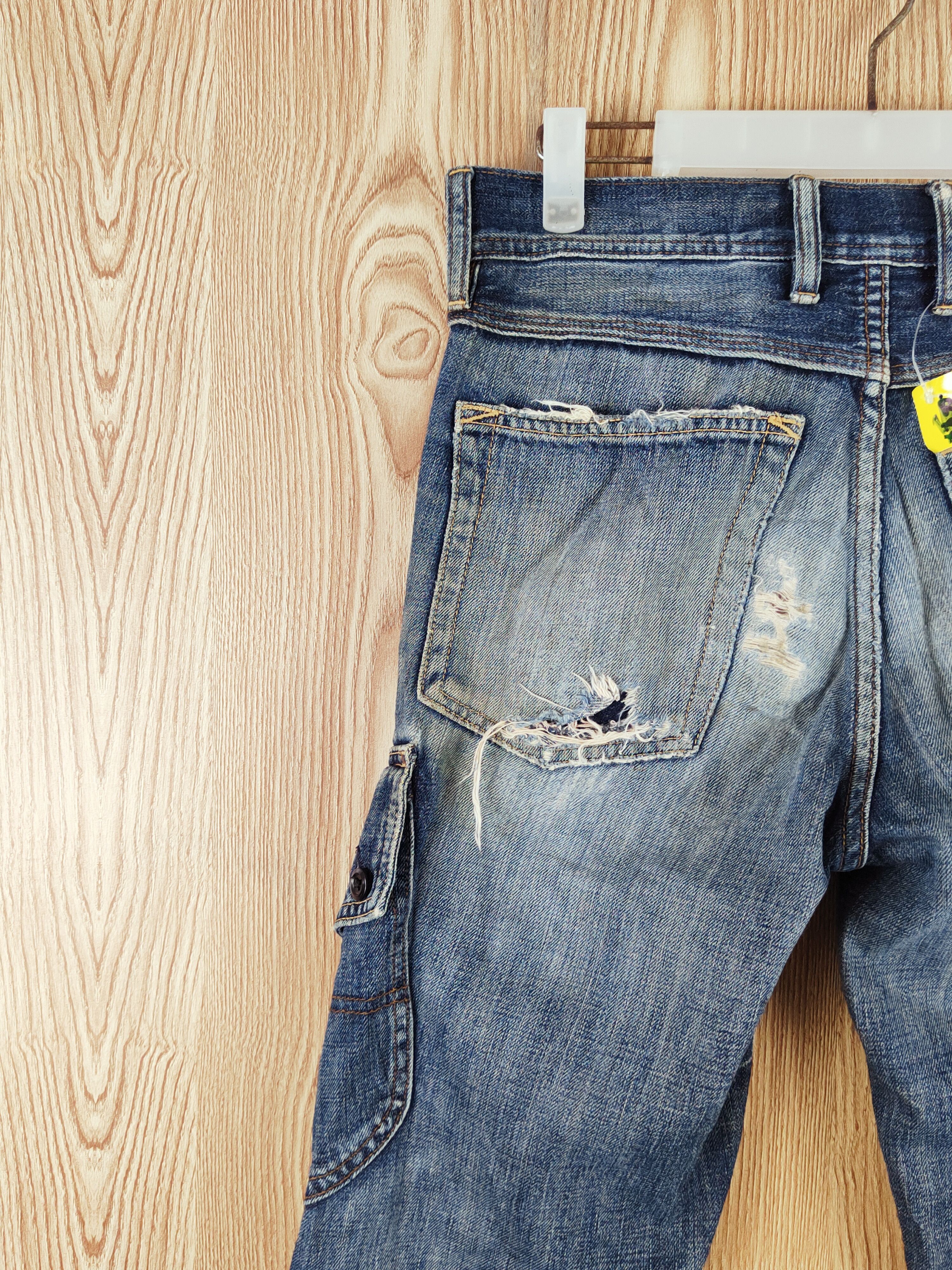 Gap DL Gap Dark Blue Faded Distressed Ripped Cargo Jeans #W023 Size US 31 - 10 Thumbnail