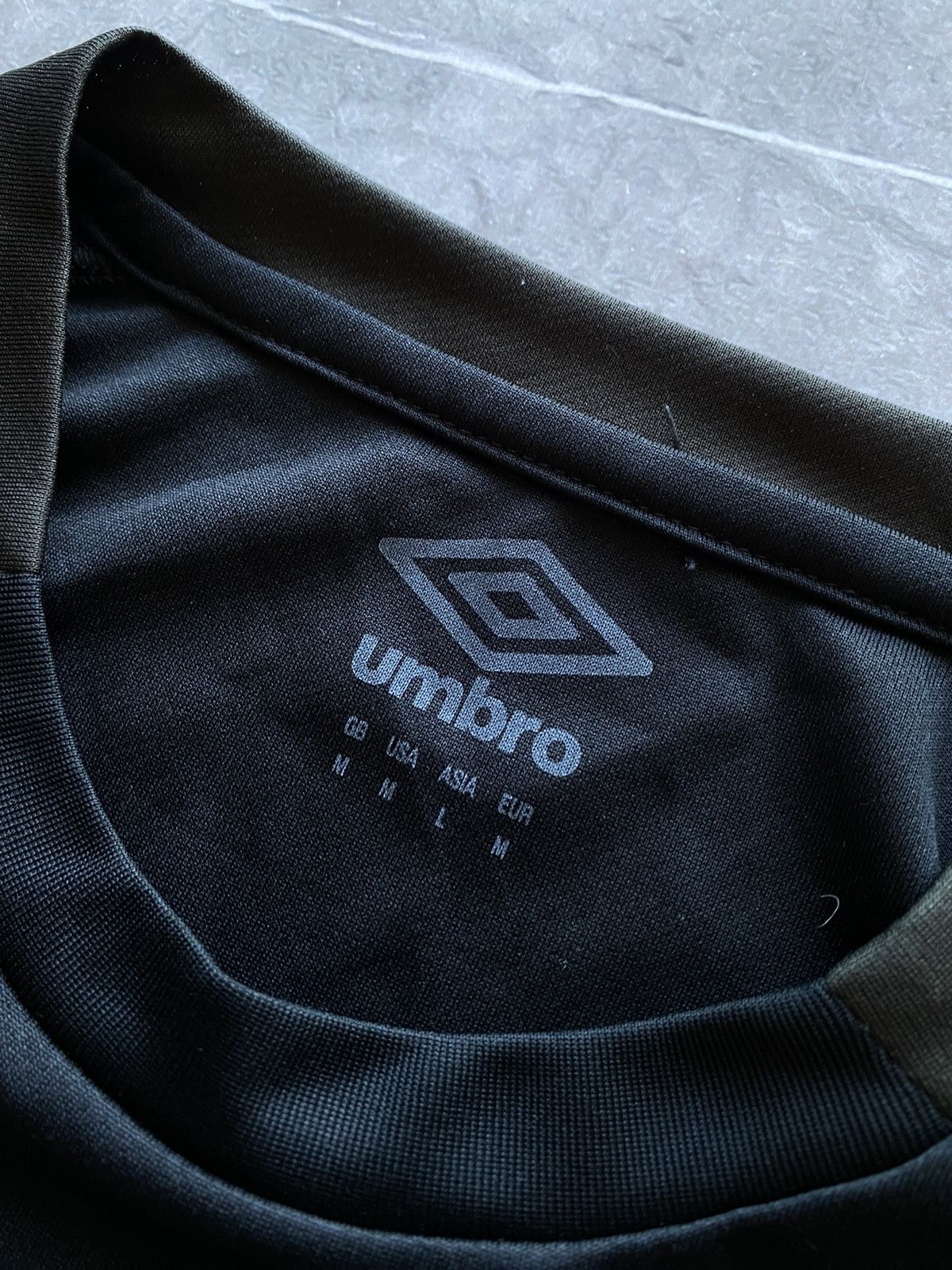 Umbro AFC Bournemouth Umbro Training Soccer Football Jersey Size US M / EU 48-50 / 2 - 7 Thumbnail