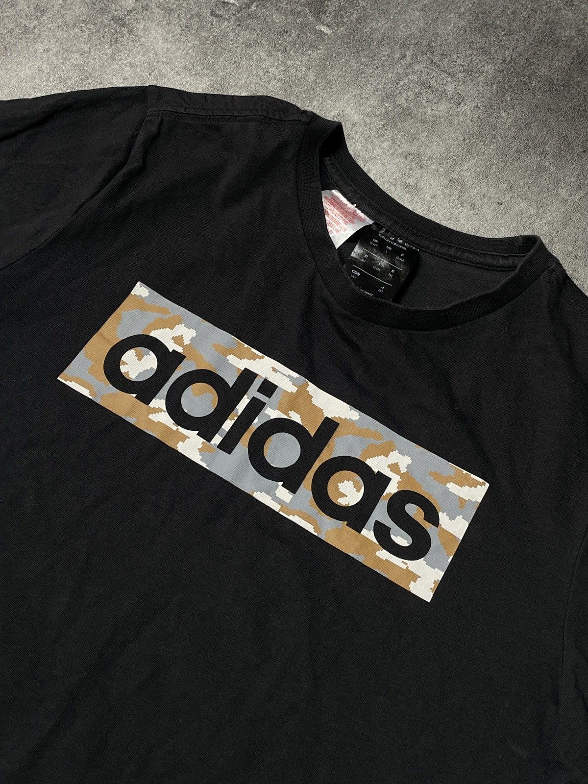 Adidas × Vintage 🔥Offers🔥Adidas Spellout Hype Streetwear Tee Camouflage Size US S / EU 44-46 / 1 - 2 Thumbnail