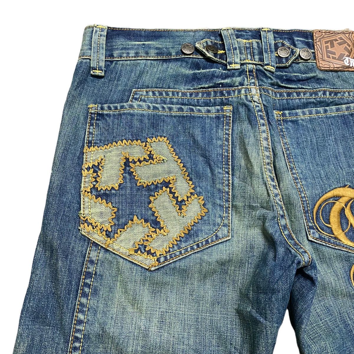 Tribal Streetwear Vintage Tribal Streetwear Embroidery Denim Jeans Size US 31 - 12 Thumbnail