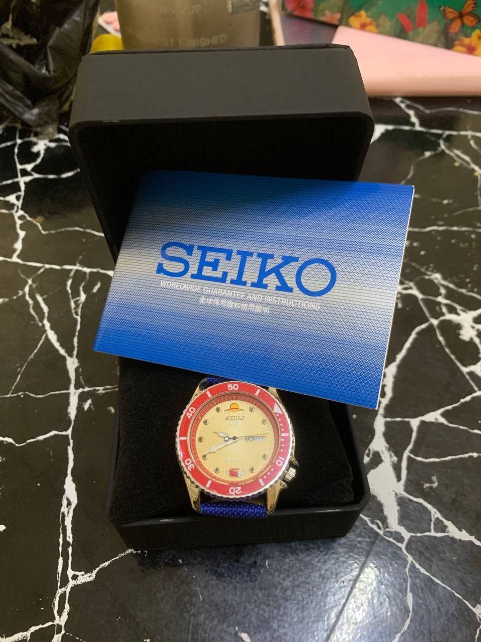 Seiko Rare One Piece Cross Seiko Quartz Watches New Size ONE SIZE - 5 Thumbnail