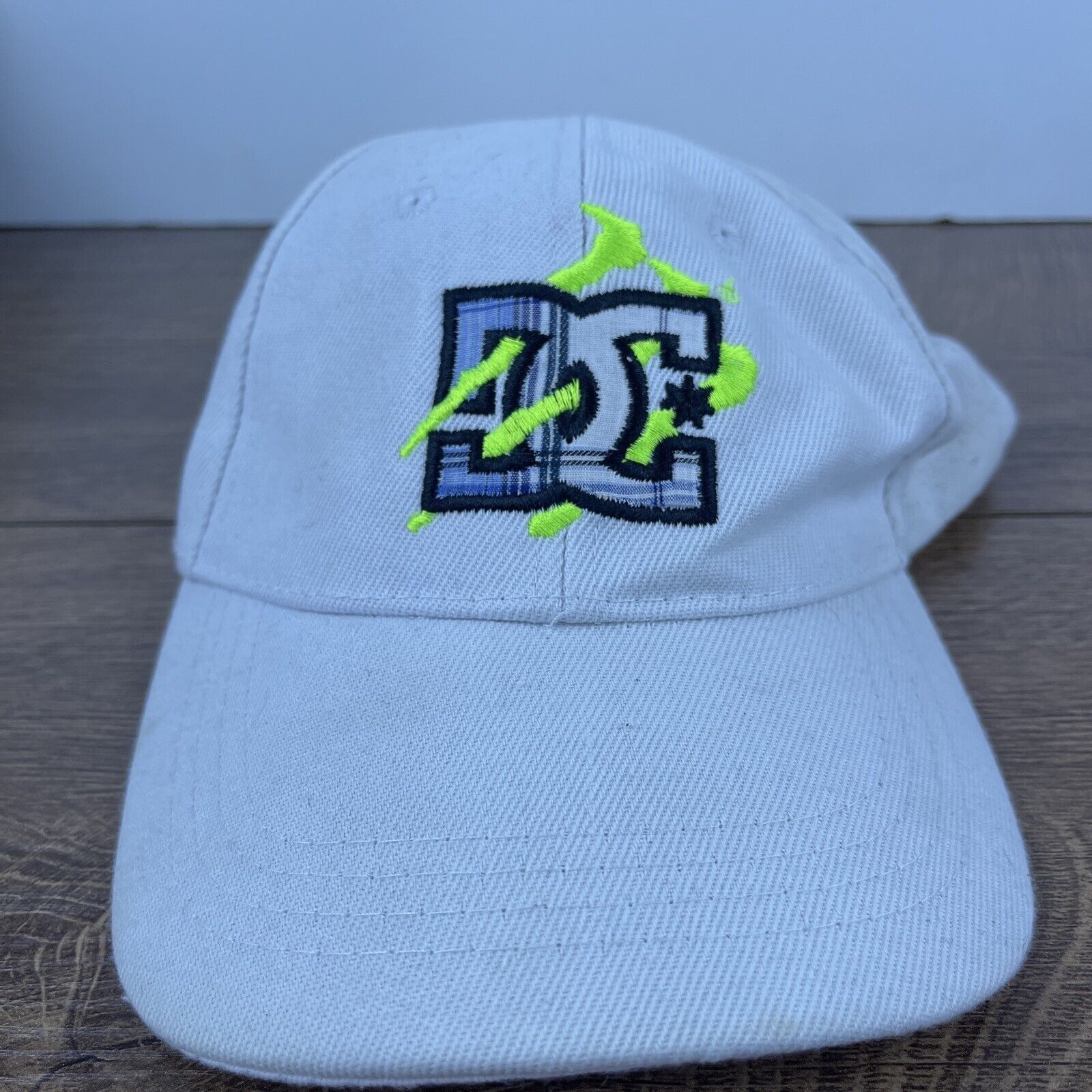 DC Comics DC Hat DC Comics White Hat Adjustable Adult Size Hat White C Size ONE SIZE - 2 Thumbnail