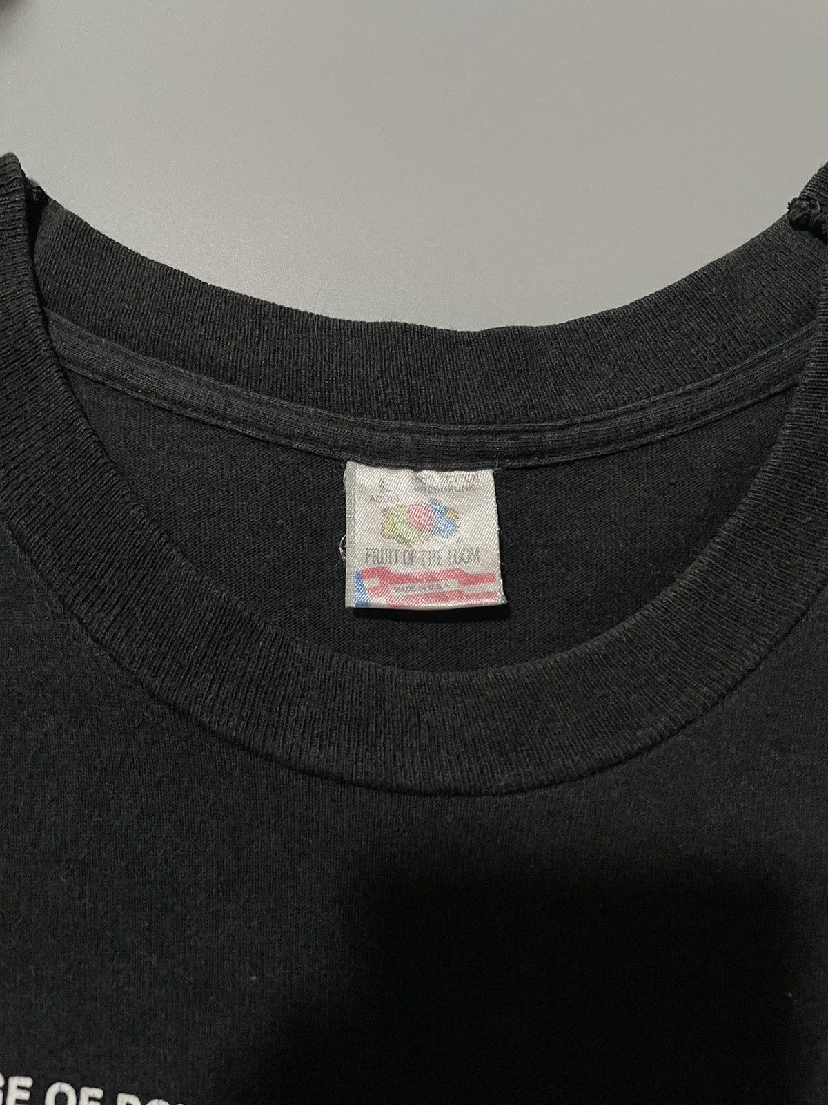 Vintage Vintage 90s Jenny Holzer Truism Art Tshirt Size US L / EU 52-54 / 3 - 9 Thumbnail