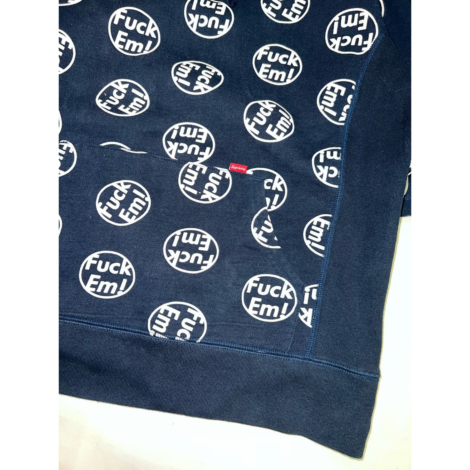 Supreme FW14 Fuck' Em Pullover 黒 size M or L ステッカー付き Supreme FW14 Fuck' Em Pullover 黒 size M or L ステッカー付き