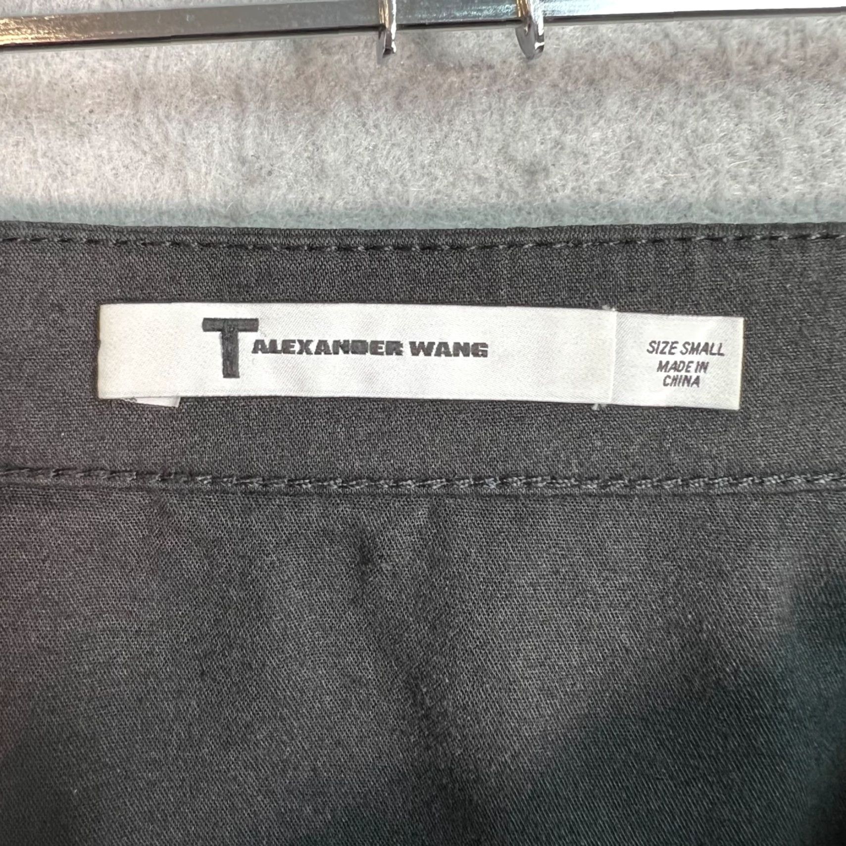 Alexander Wang VINTAGE Alexander Wang Black Pencil Skirt Womens Small Short Straight & Pencil Skirt Size 28" / US 6 / IT 42 - 3 Thumbnail