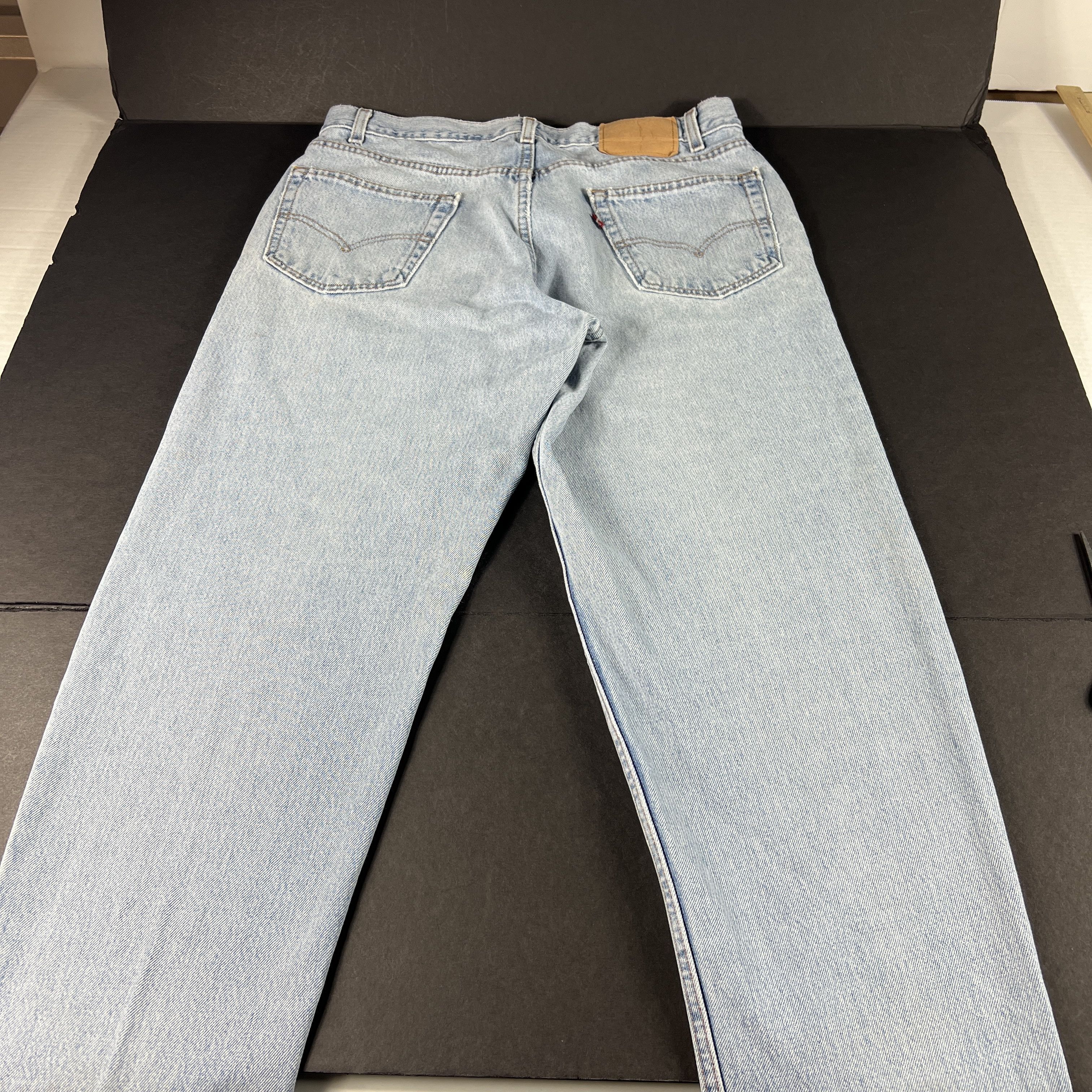 Levi's × Vintage Y2K Levi's Jeans 550 Relaxed Light Blue Faded Cotton Denim Size US 35 - 12 Thumbnail