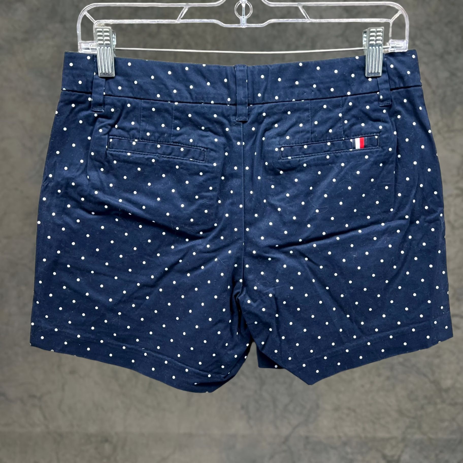 Tommy Hilfiger VINTAGE Tommy Hilfiger Shorts Womens 2 Navy Blue White Polka Dot Classic Stretch 5" Size 26" / US 2 / IT 38 - 1 Thumbnail