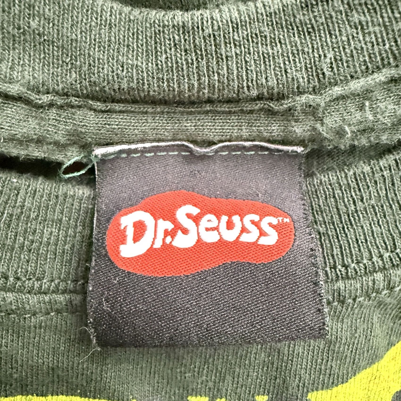 Vintage VINTAGE Dr. Seuss The Grinch Green Graphic Tee Mens Size M Shirt Mens Green Grinch 90s/90s Grinch Tee Size US M / EU 48-50 / 2 - 4 Thumbnail