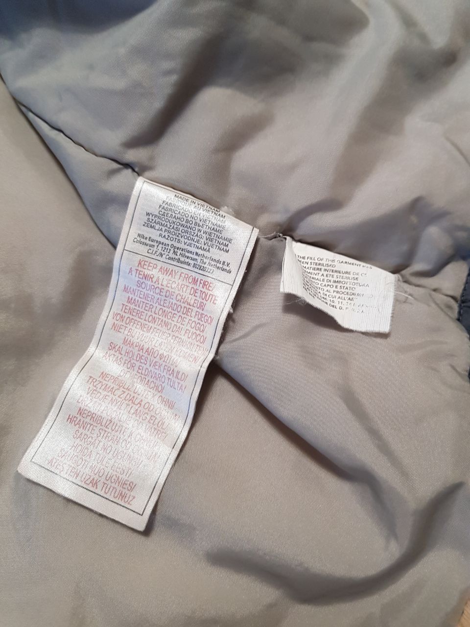 Nike Vintage Nike Puffer Vest Big Logo Size US XL / EU 56 / 4 - 5 Thumbnail