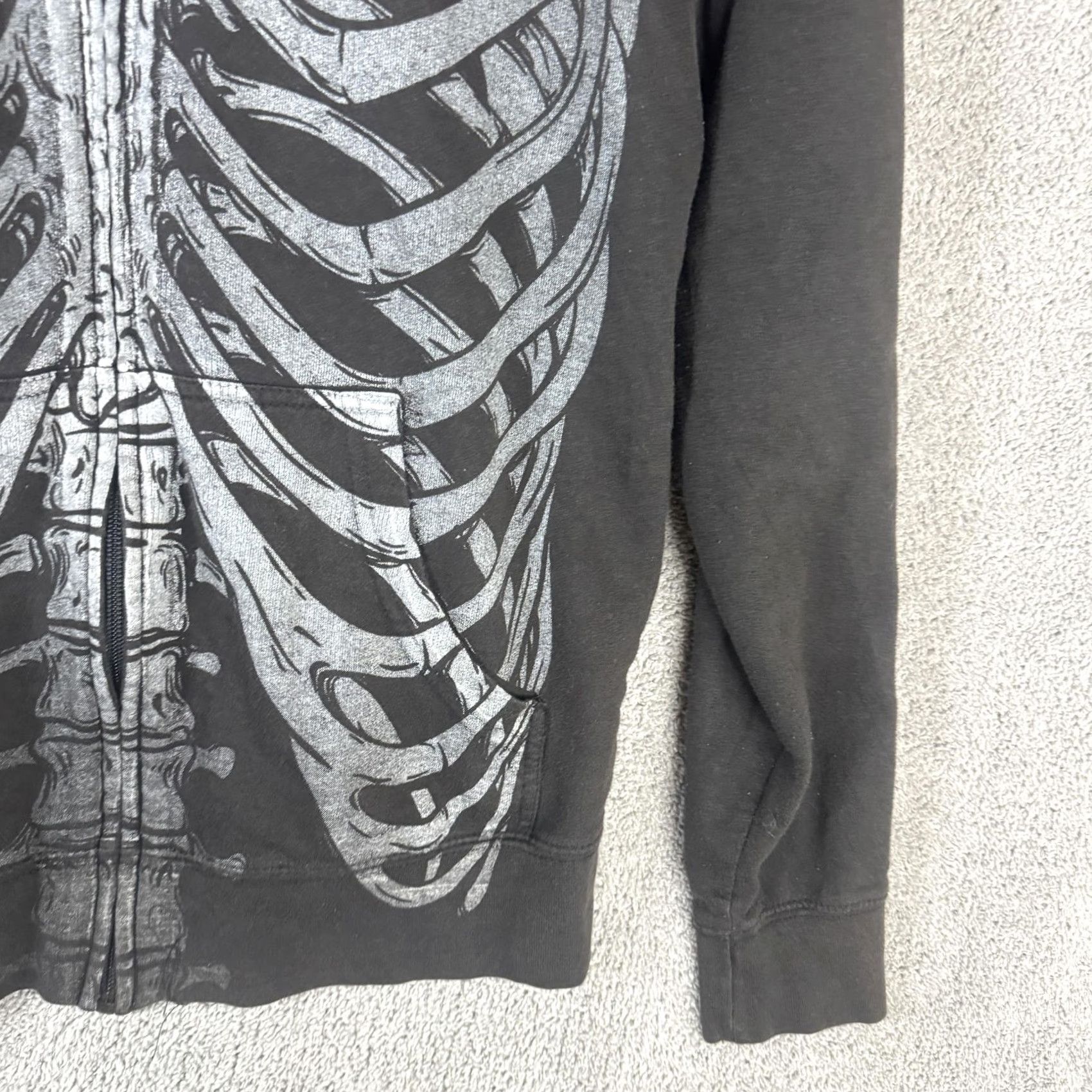 Vintage Howl-O-Scream Hoodie Mens M Black Full Zip Skeleton Halloween Sweatshirt Size US M / EU 48-50 / 2 - 3 Thumbnail